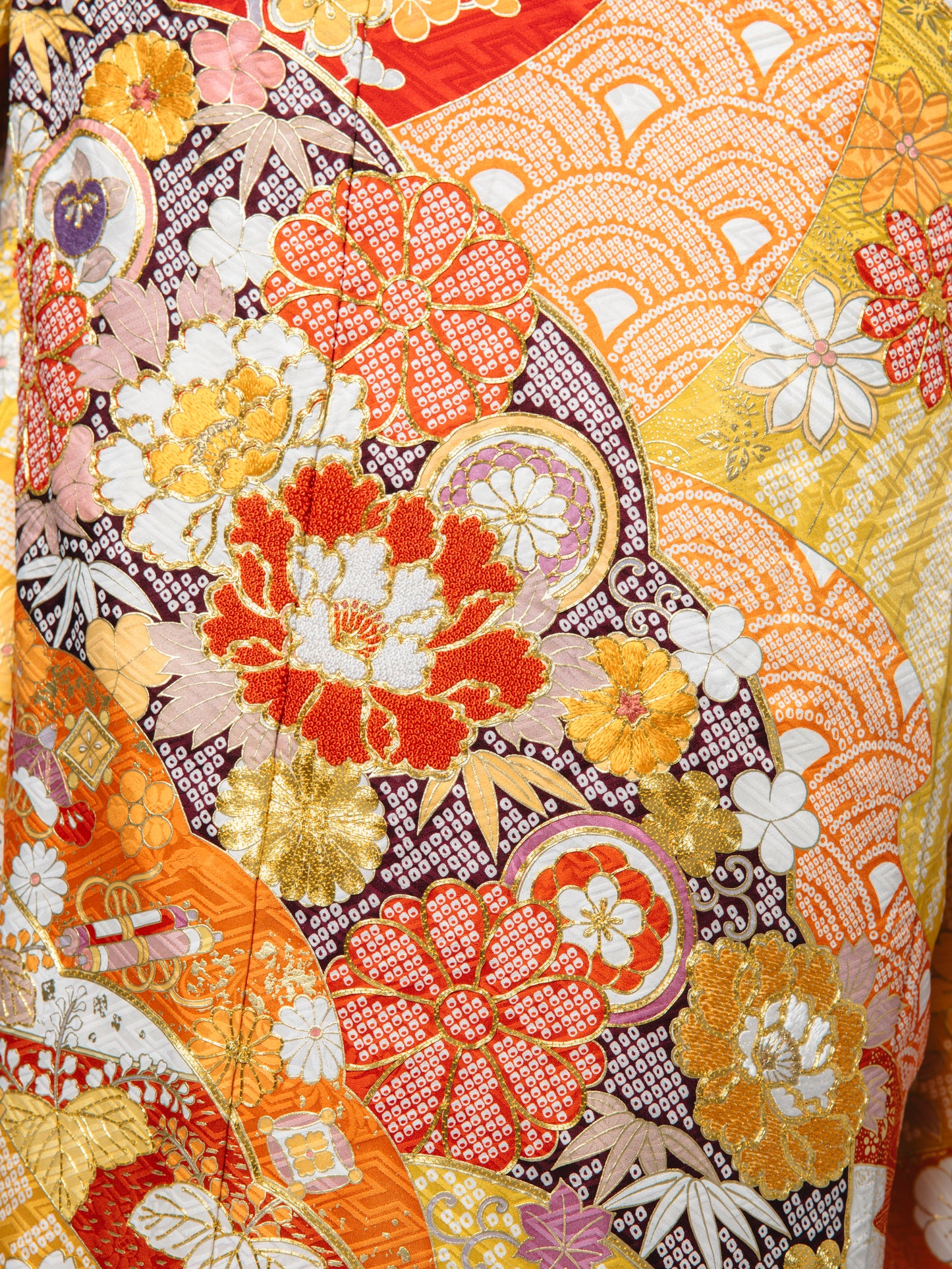 赤地 牡丹刺繍 正絹振袖【544】