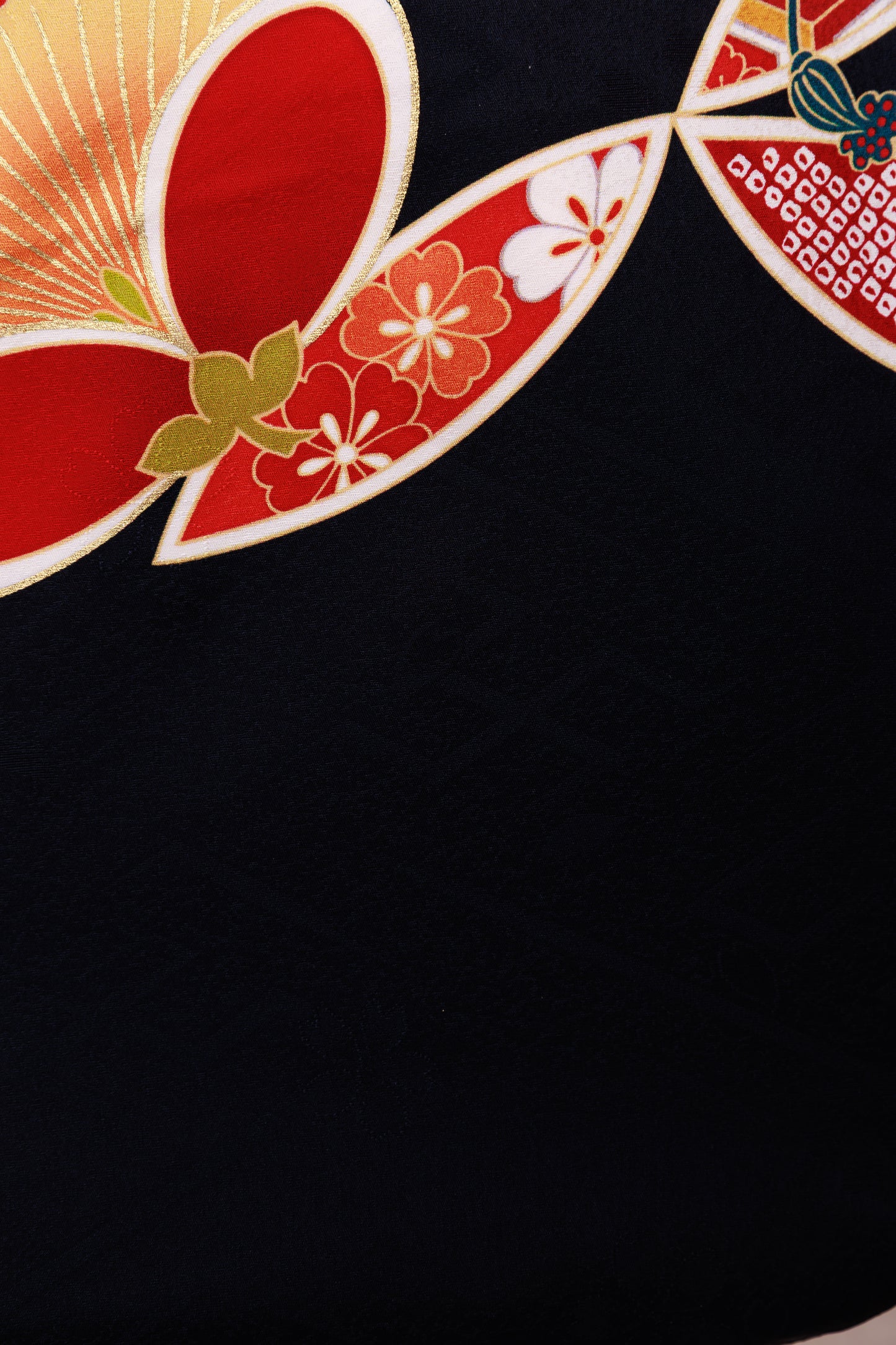 紺地 梅 レトロポップ 正絹振袖【876】