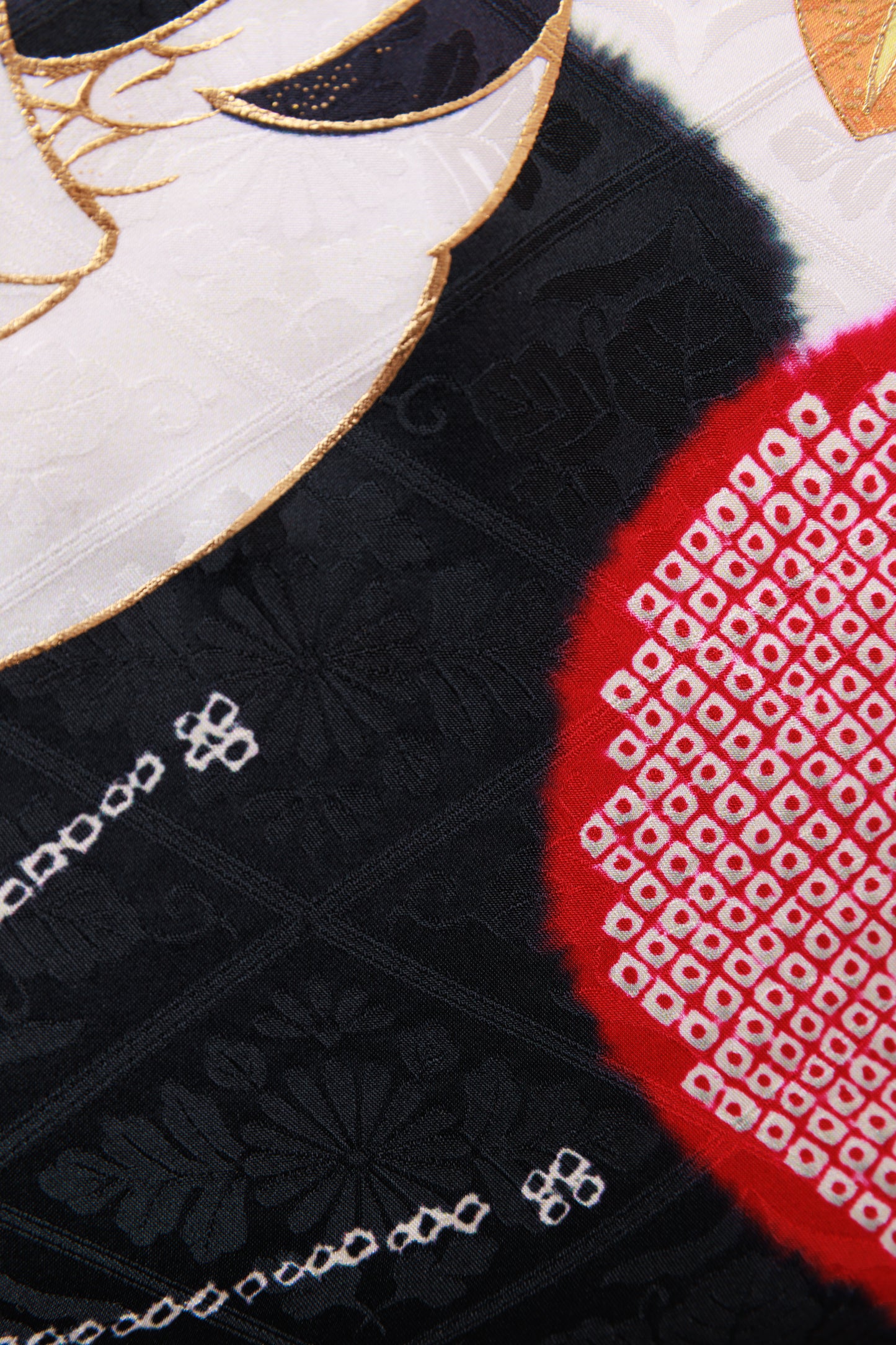 赤黒 鶴 菊 正絹振袖【866】