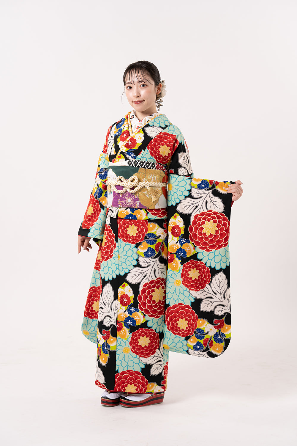 H355☆送料込み❣️型染めなど 振袖 着物 4枚 まとめ売り❣️ 黒地総柄 振袖【041】 – SAKURA TOKYO