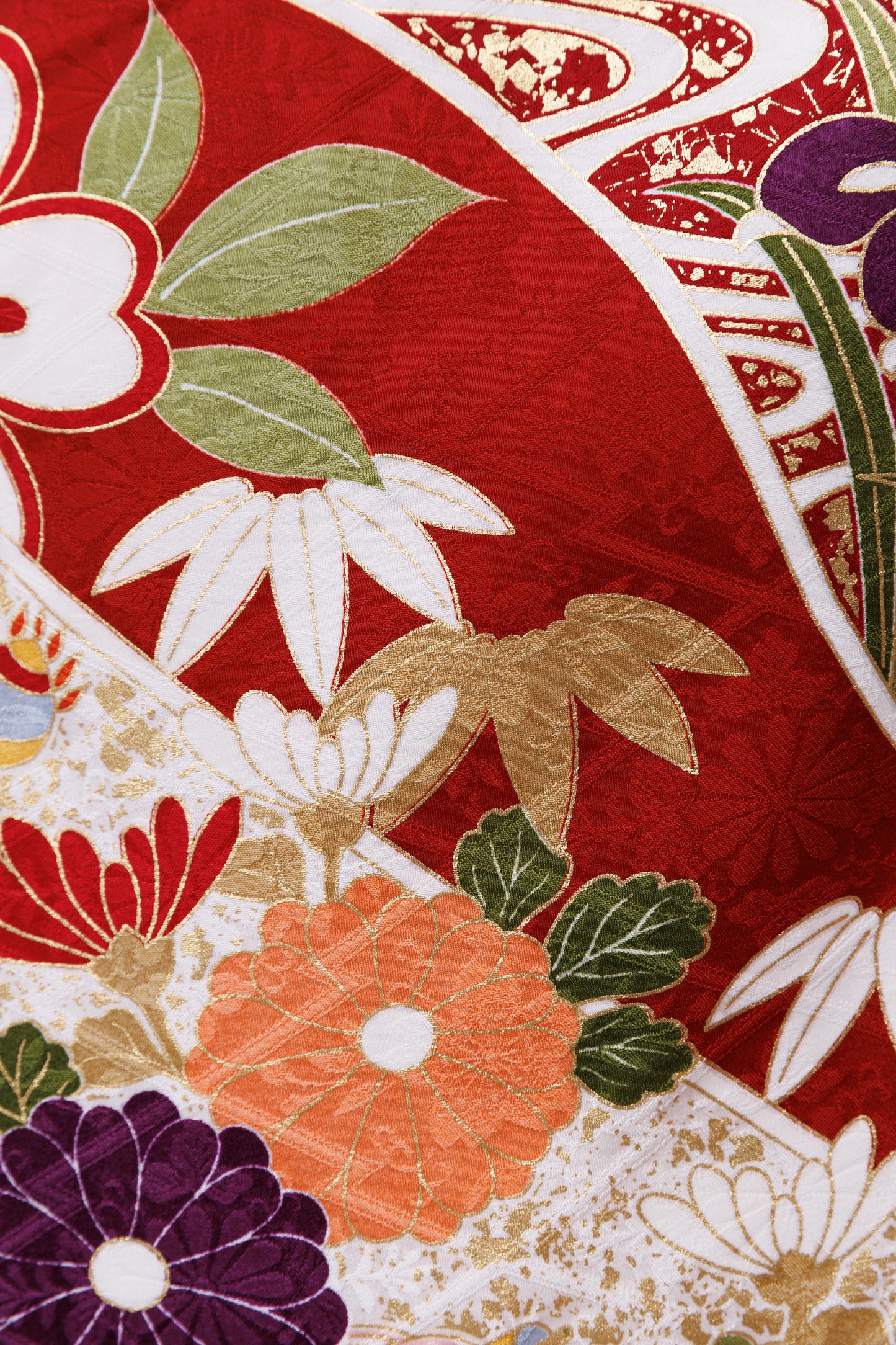 赤地 桜・菊・牡丹小花柄 正絹振袖【819】