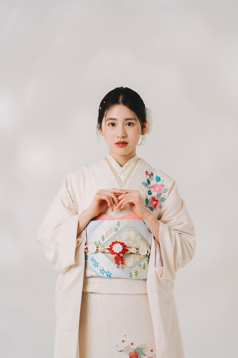 白地 ピンク刺繍 振袖【2024,11,26】