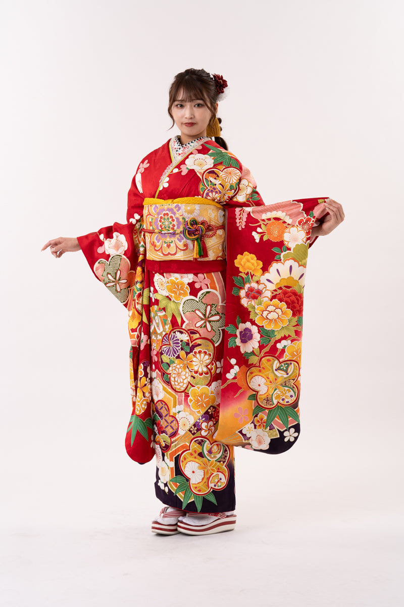 赤地 裾黒 古典柄 正絹振袖【158】 – SAKURA TOKYO