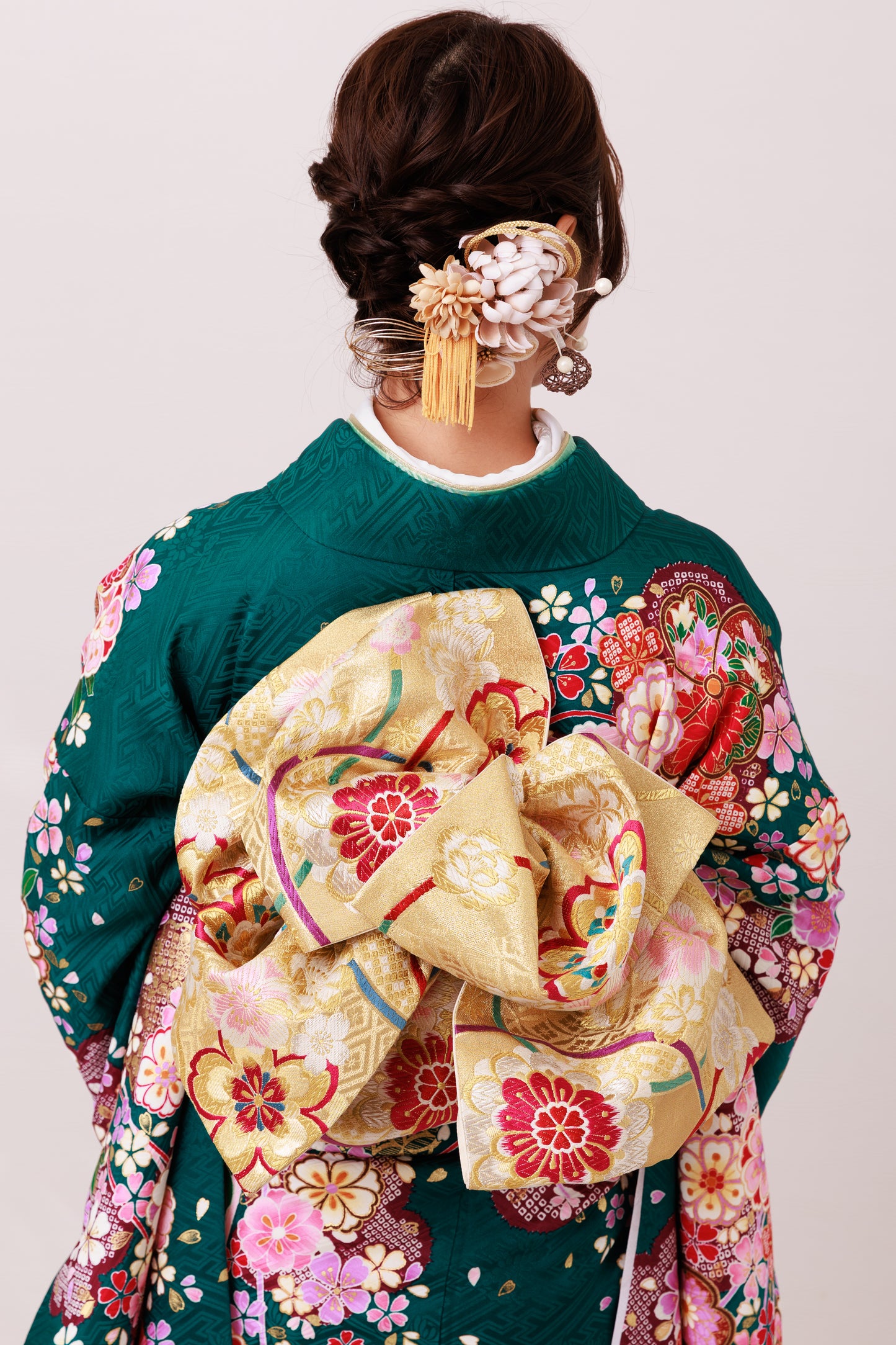 青緑地　ピンク菊・桜　鹿の子梅　正絹振袖【872】