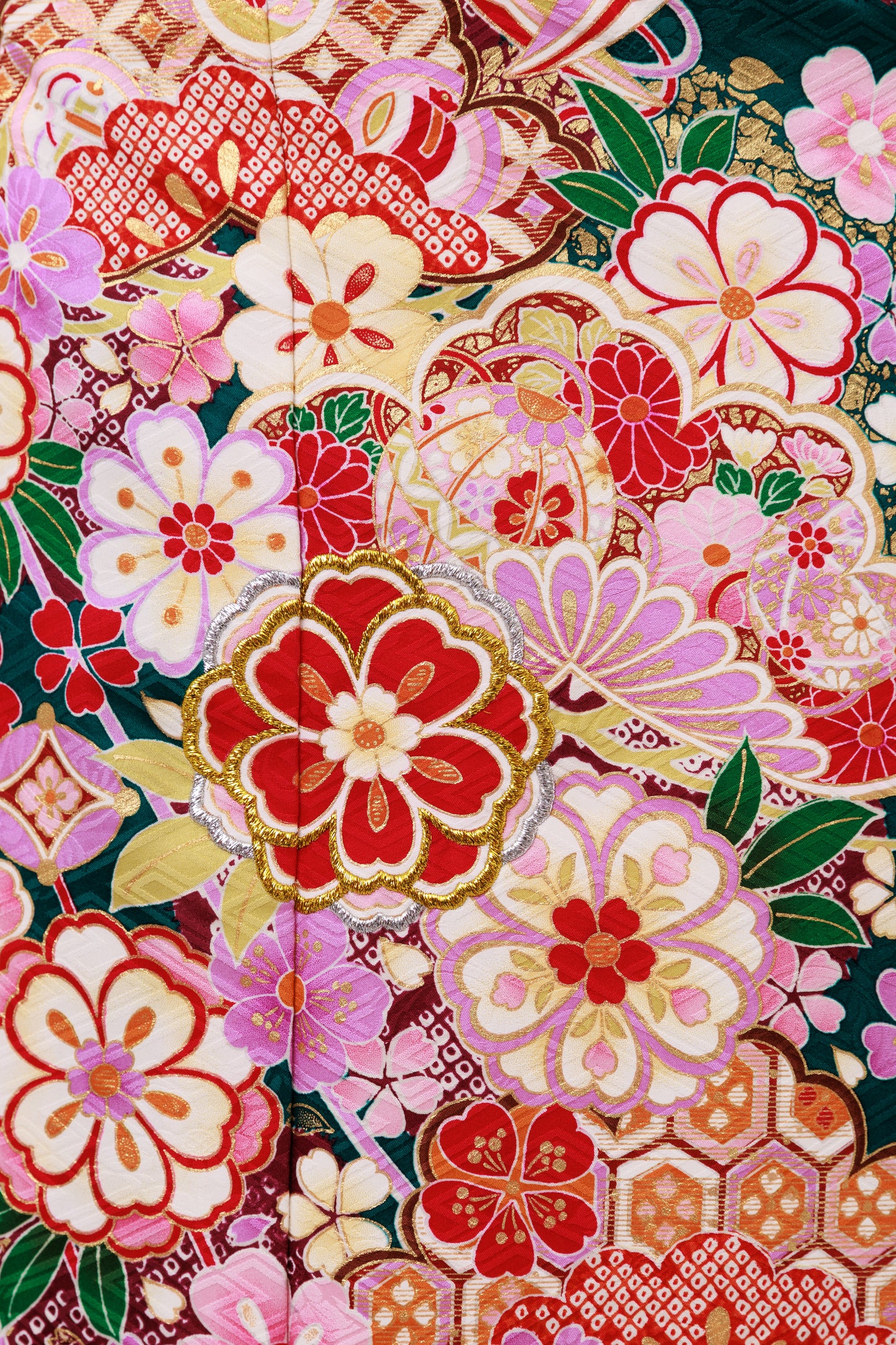 青緑地　ピンク菊・桜　鹿の子梅　正絹振袖【872】