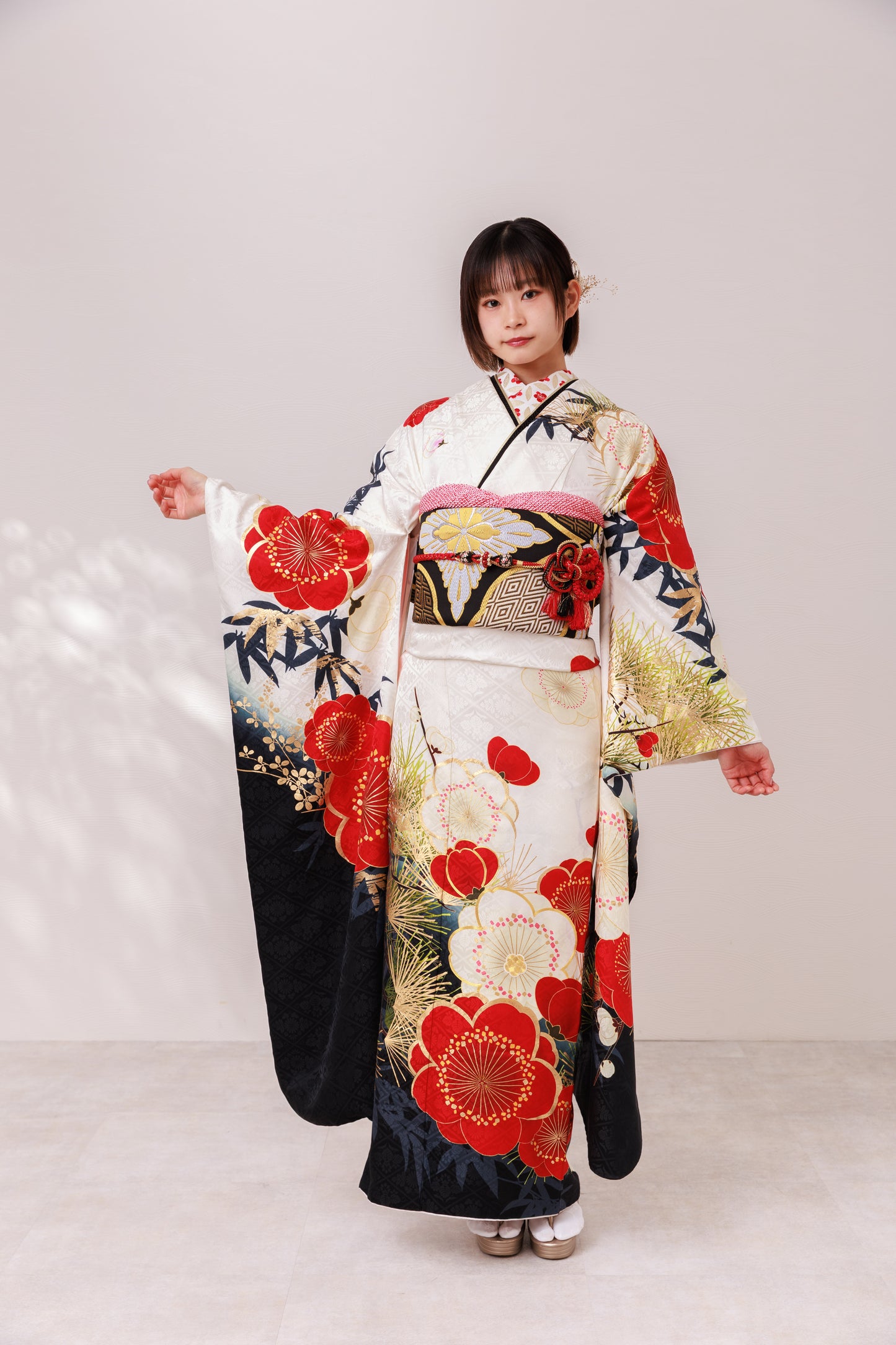 白地　赤白梅　正絹振袖【859】