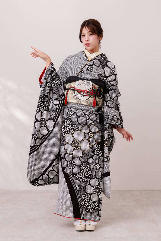 黒地　総鹿の子柄　桜　正絹振袖【885】