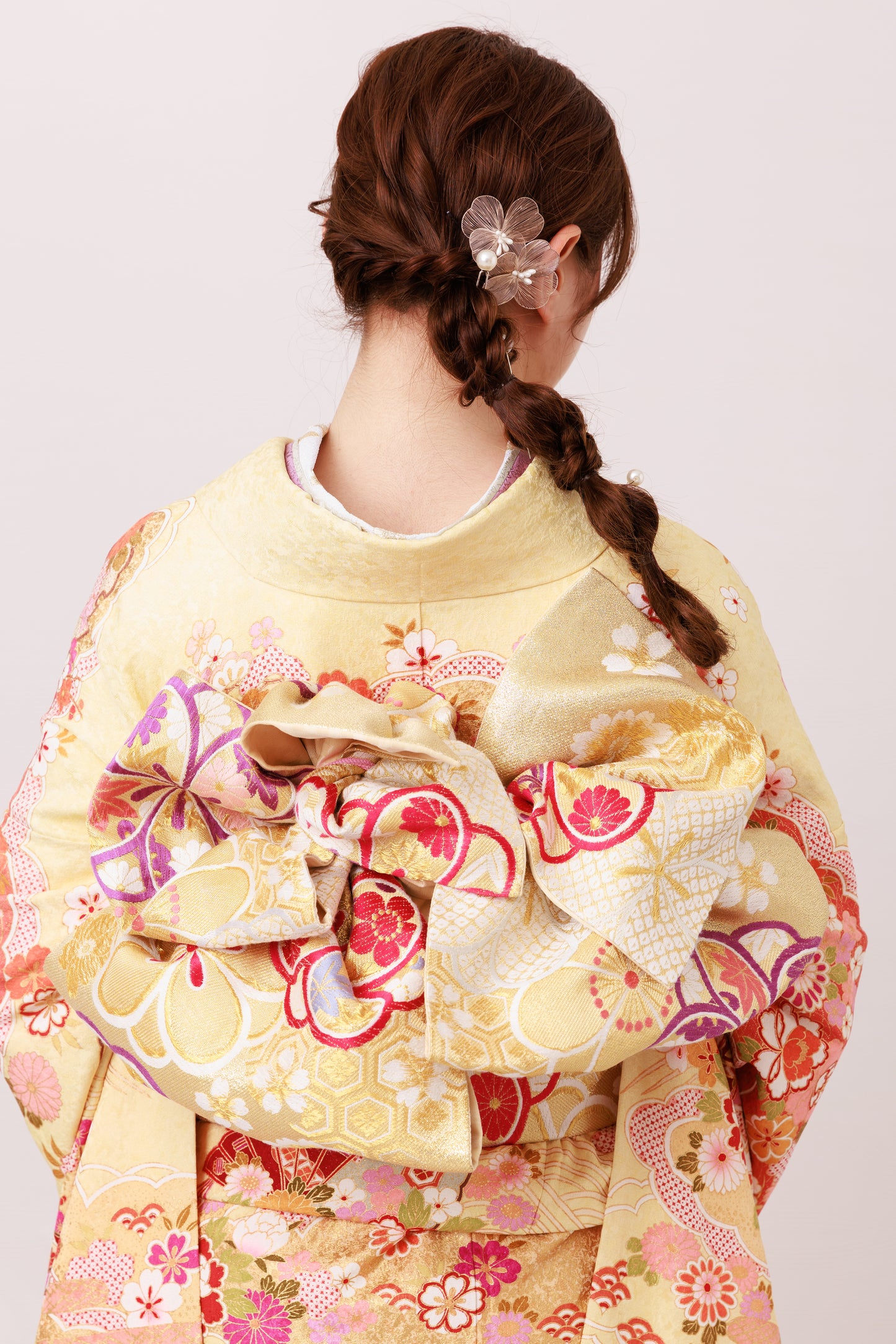 クリーム地　牡丹貝桶　正絹振袖【875】