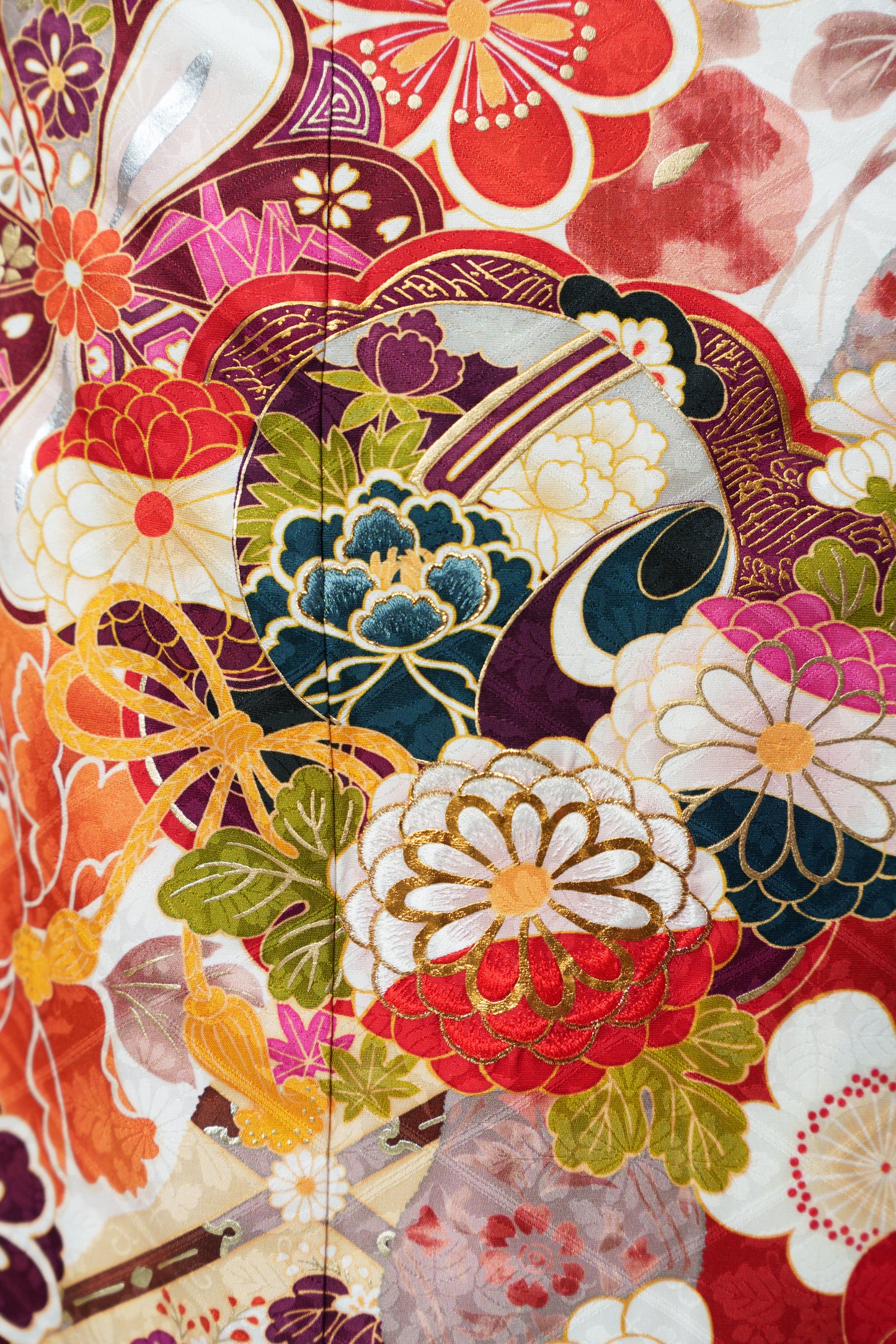 白赤染め分け　菊　正絹振袖【895】