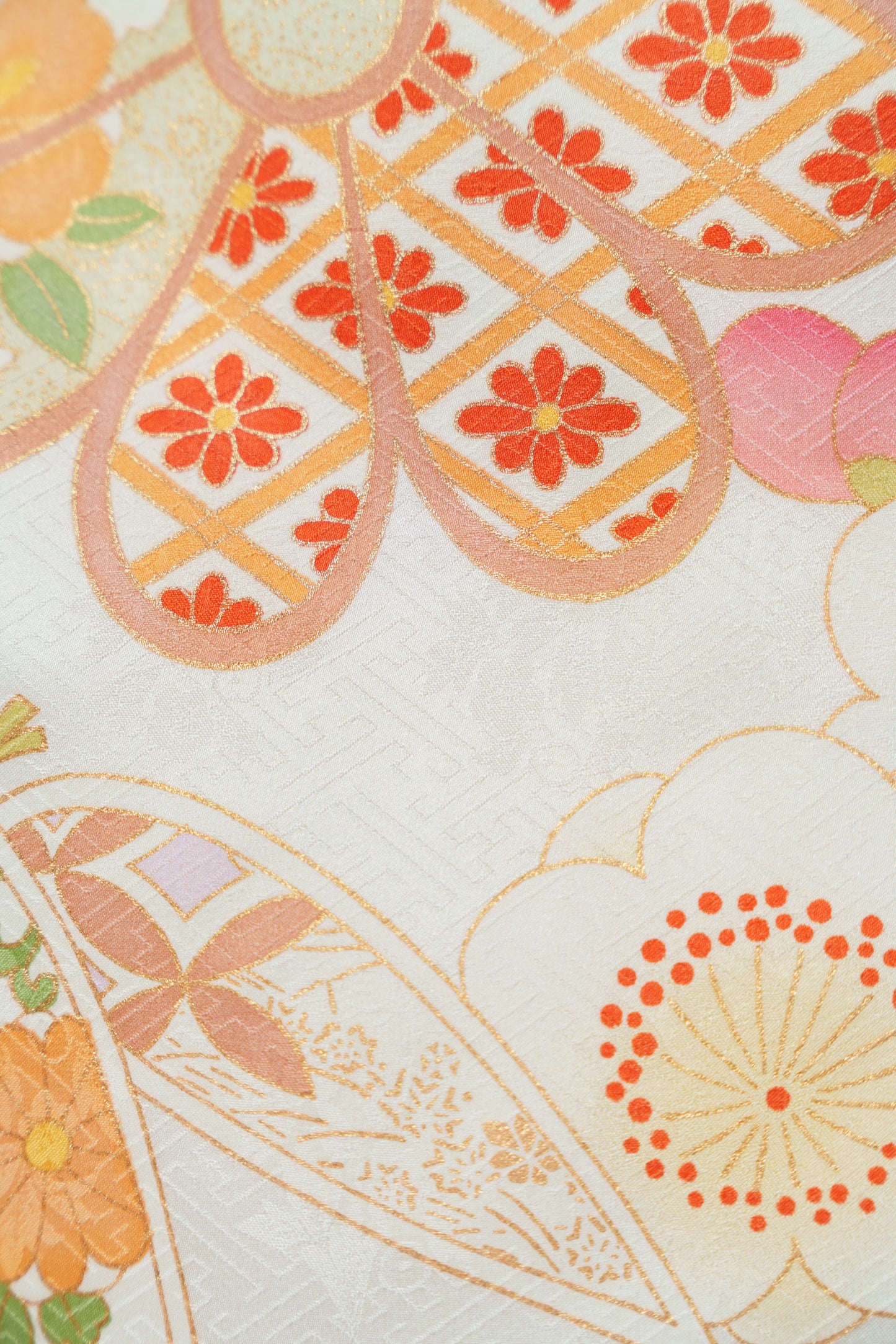 白地　梅　正絹振袖【909】