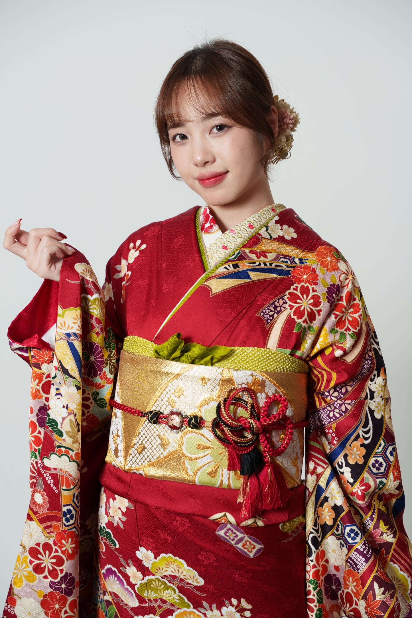 赤地　菊・松・桜　熨斗　正絹振袖【912】