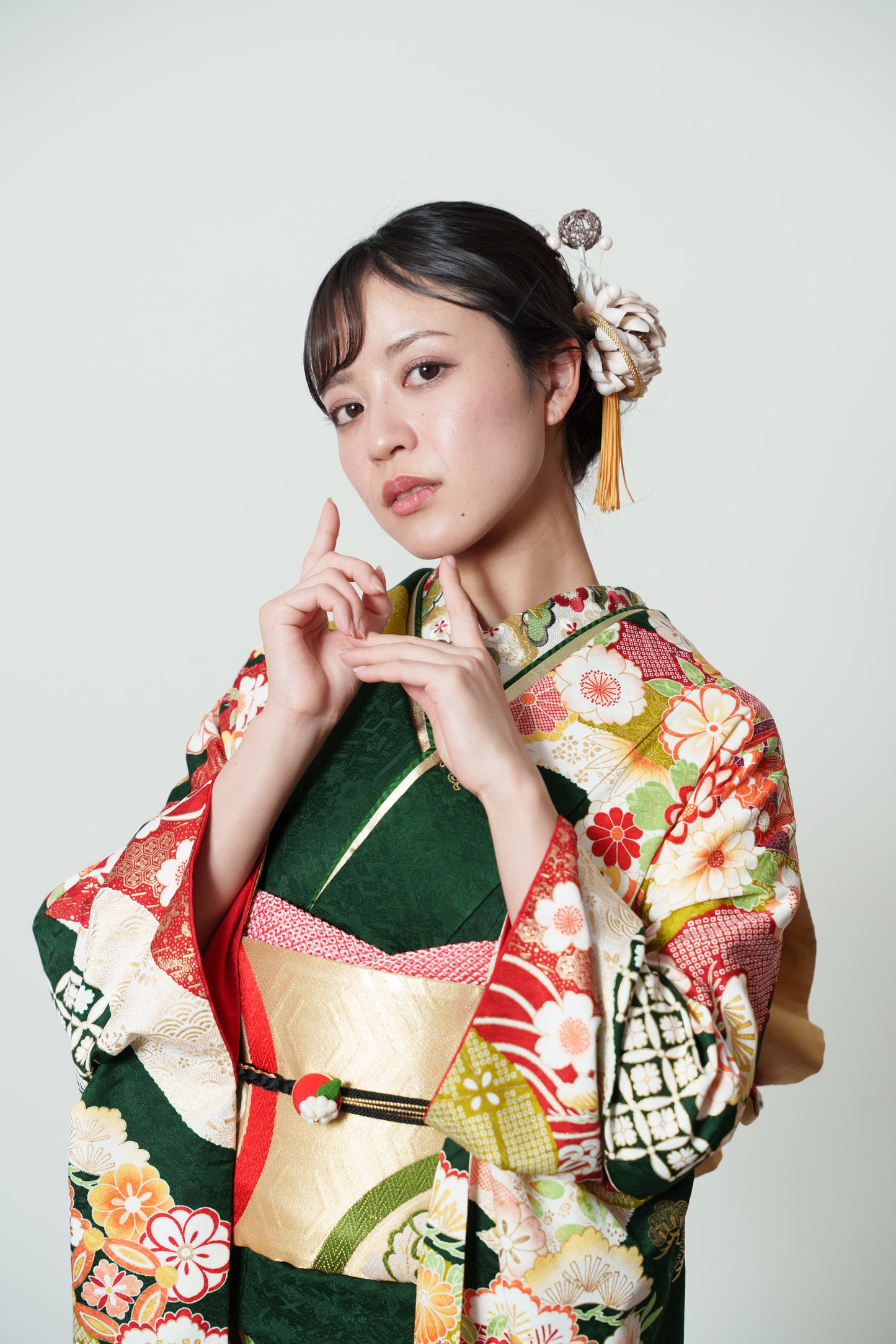 緑地　菊　貝桶　正絹振袖【898】