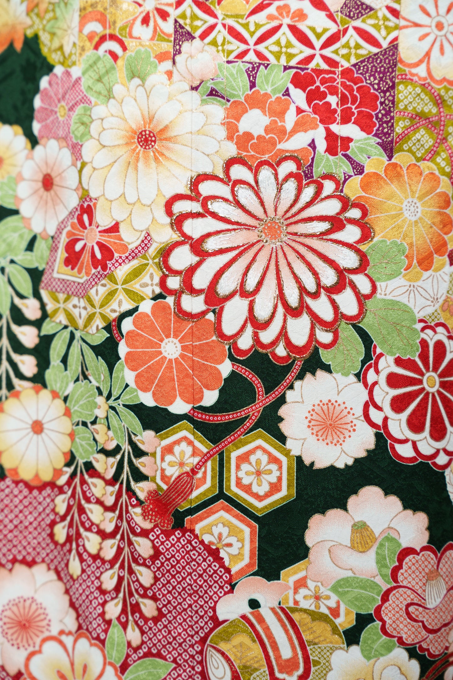 緑地　菊　貝桶　正絹振袖【898】