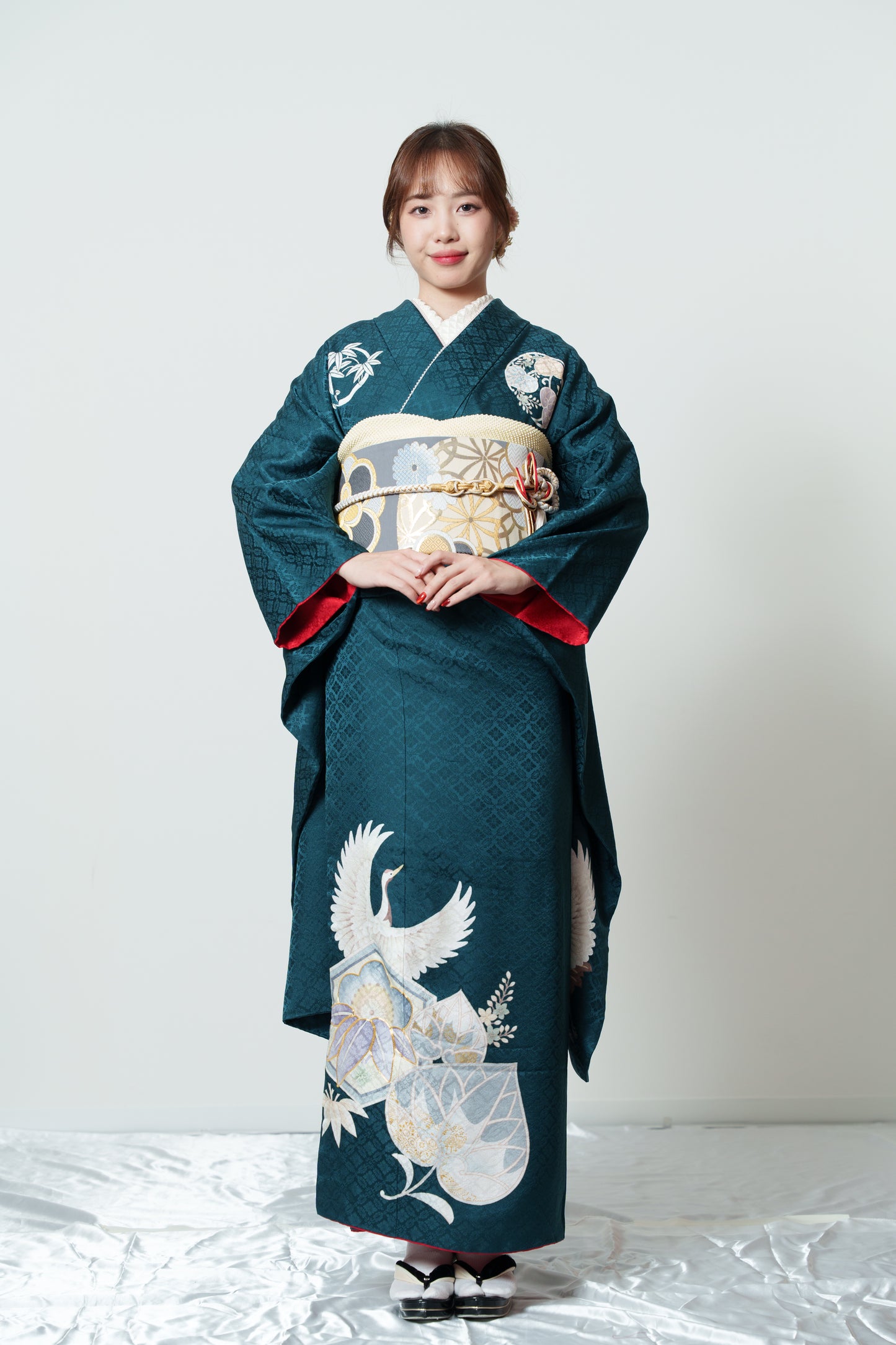 緑地　亀甲鶴　正絹振袖【891】