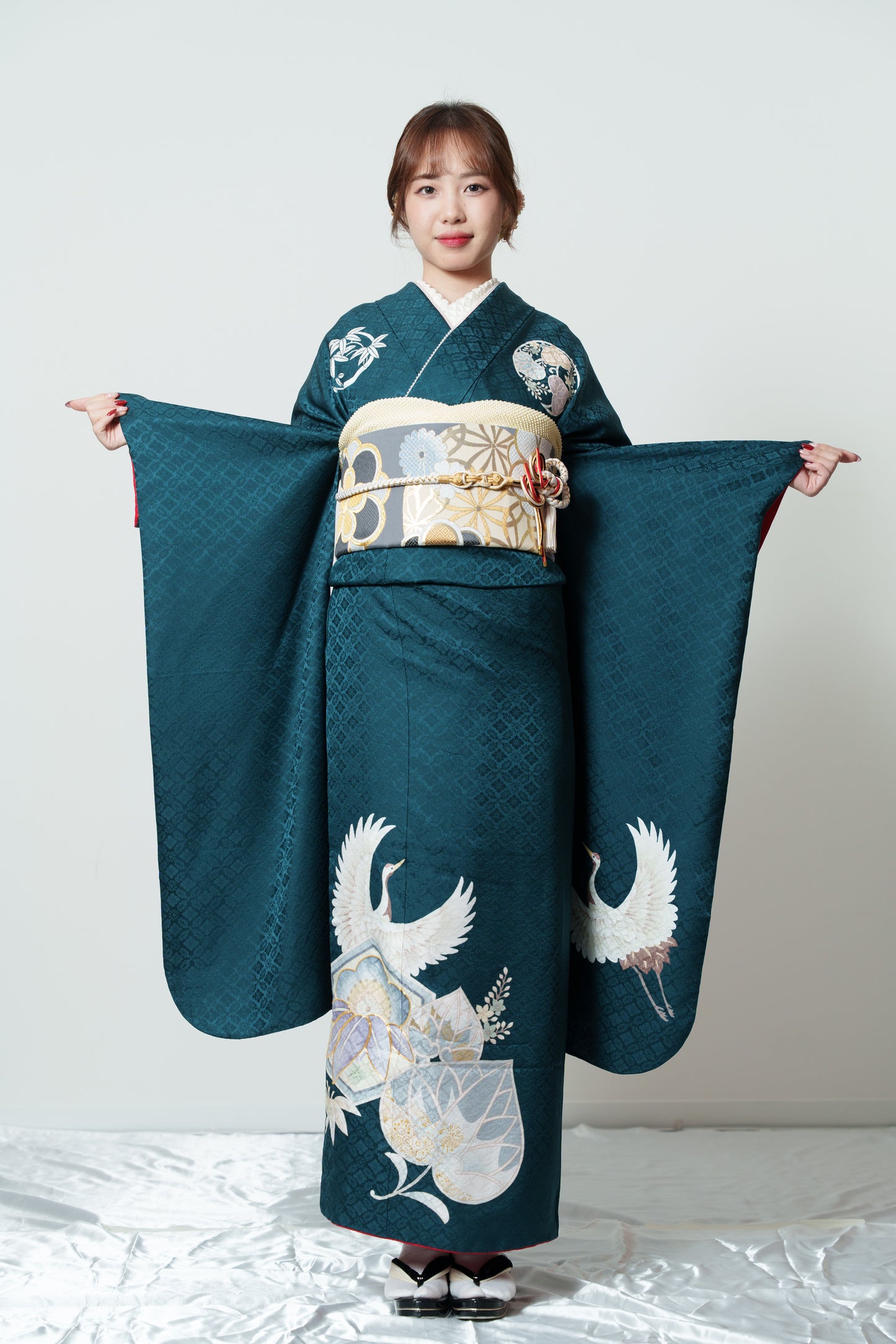 緑地　亀甲鶴　正絹振袖【891】