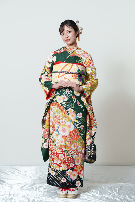 緑地　辻が花　御所車　正絹振袖【913】