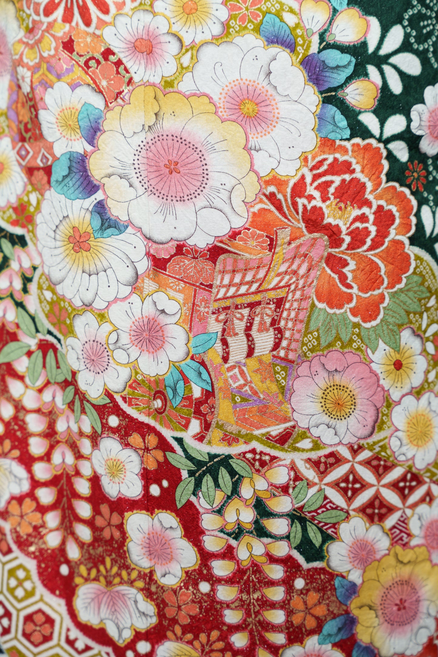 緑地　辻が花　御所車　正絹振袖【913】