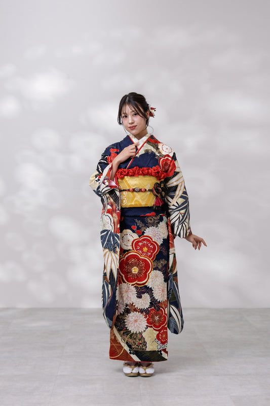 紺地　赤梅・白菊　正絹振袖【957】