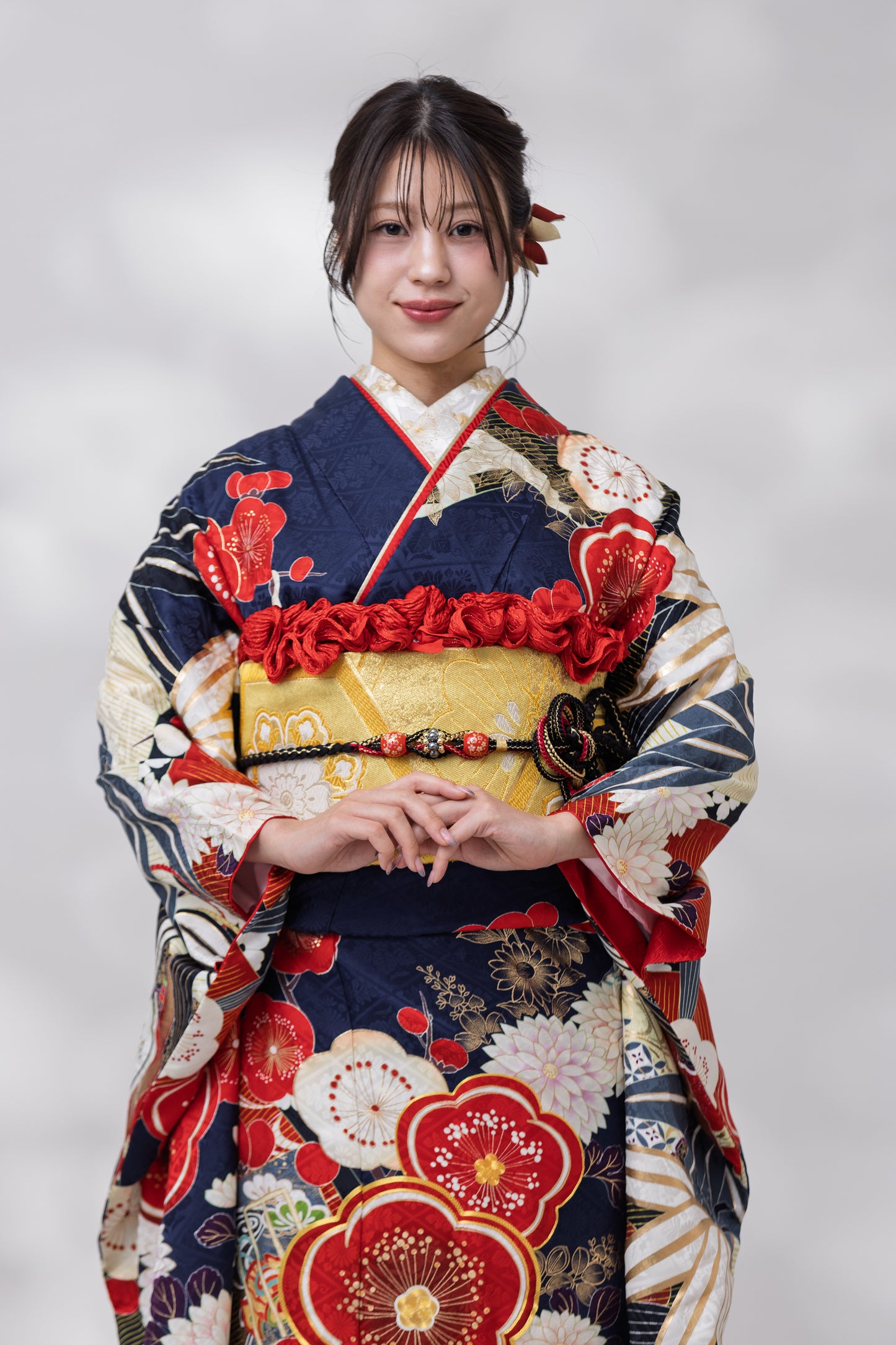 紺地　赤梅・白菊　正絹振袖【957】