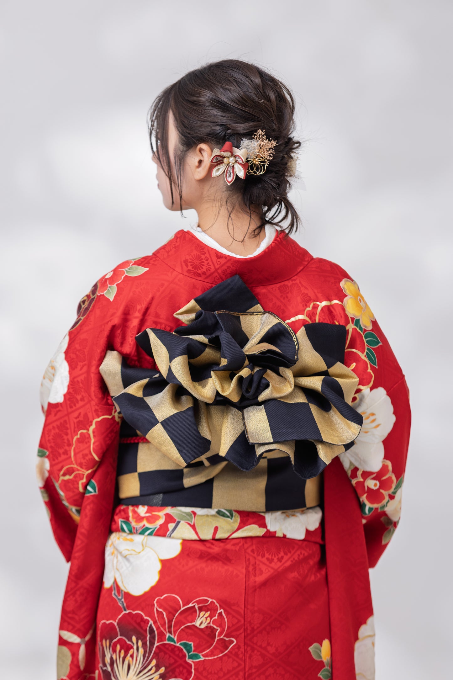 赤地　椿　正絹振袖【939】