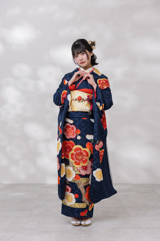 紺地　梅　七宝　正絹振袖【963】