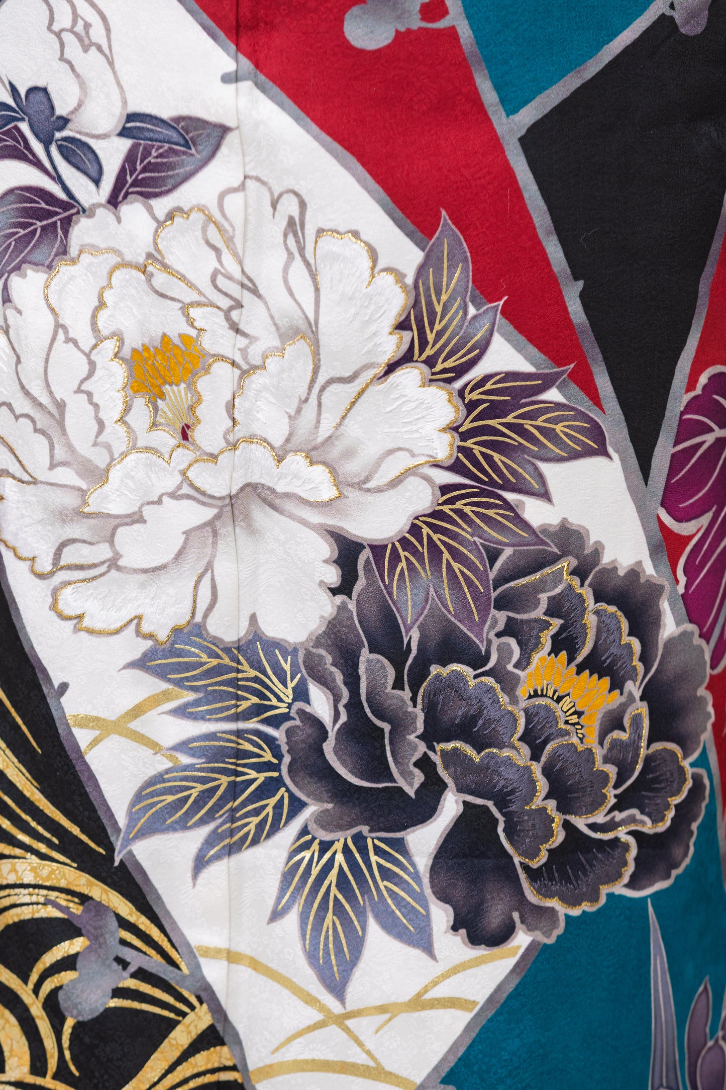 黒白青染め分け　白牡丹現代　正絹振袖【943】