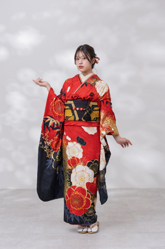赤地　梅・松　正絹振袖【837】