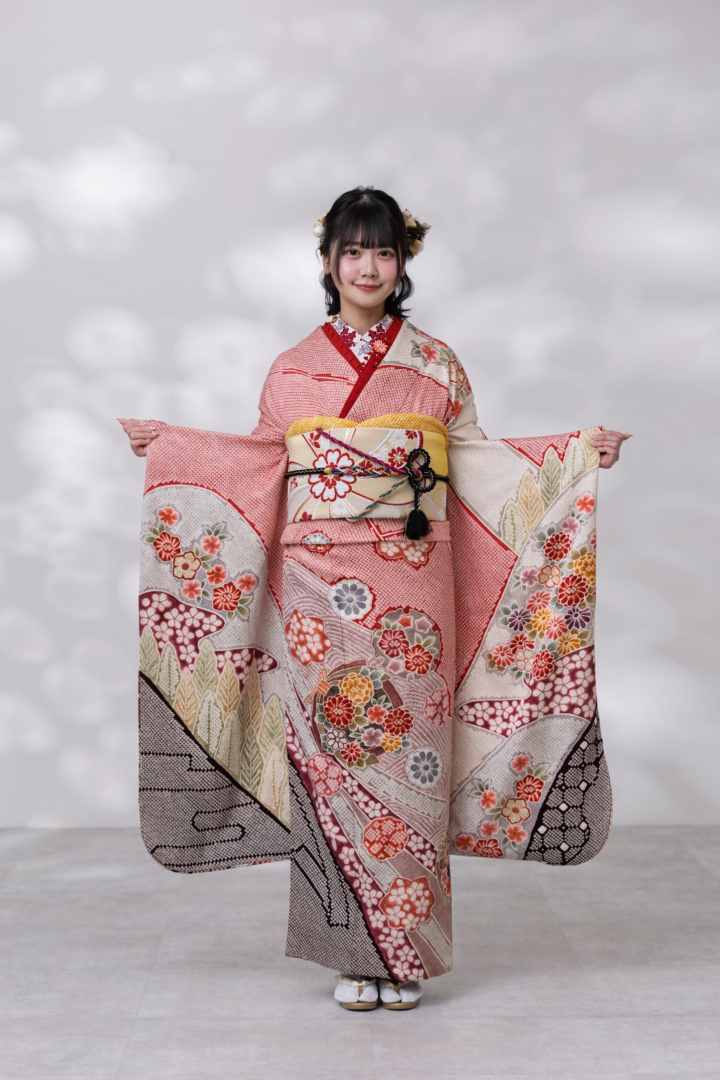 赤総絞り　丸菊　正絹振袖【950】