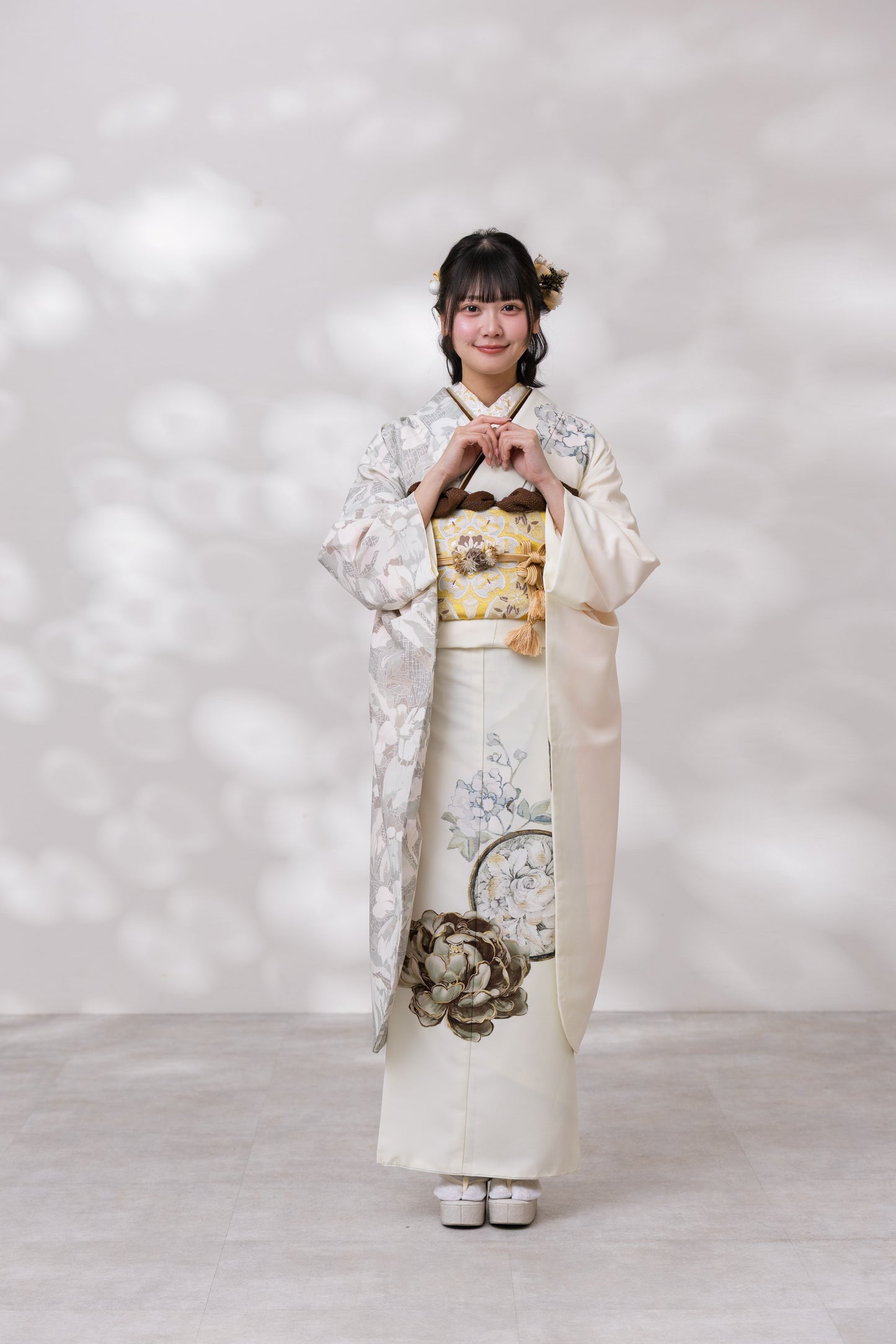 白地　白茶色牡丹　方身代わり【924】