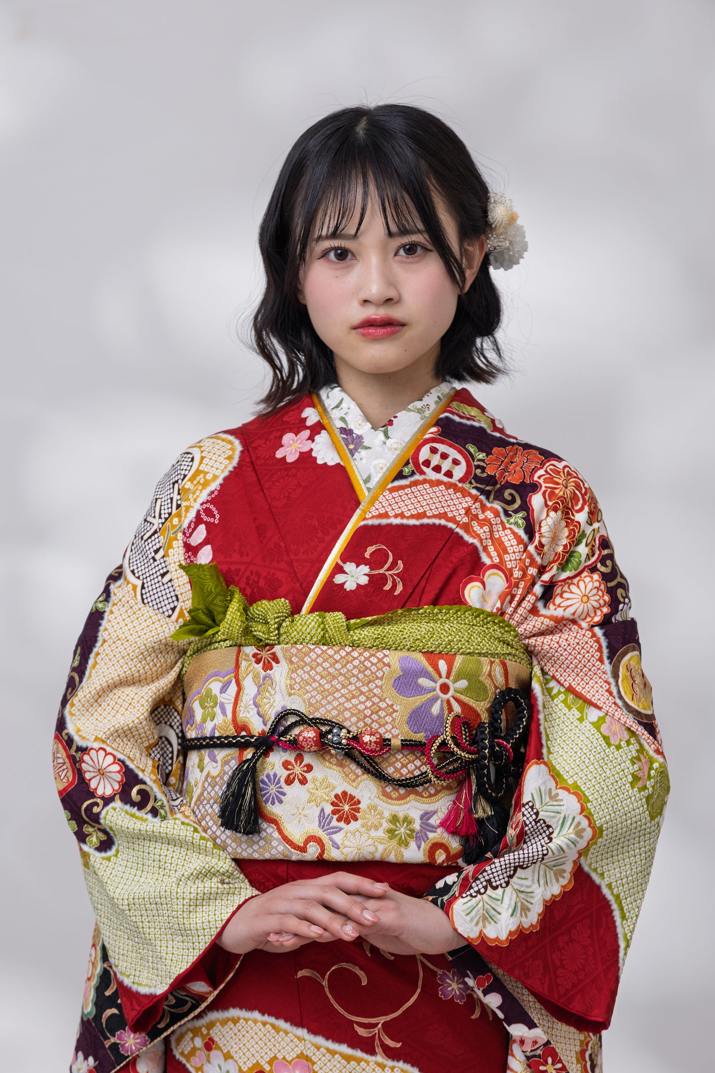 赤地　絞り　菊・貝桶　正絹振袖【925】