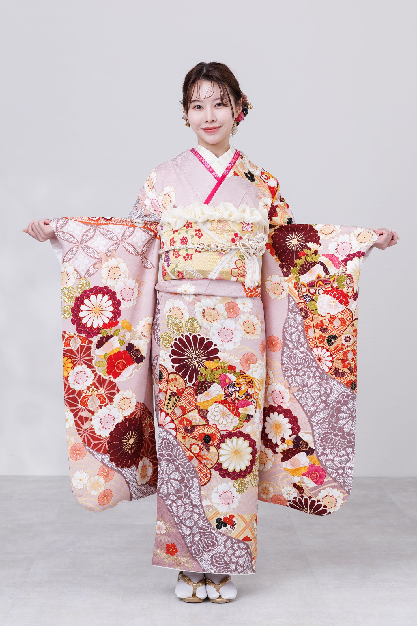 くすみピンク　丸菊　古典　正絹振袖【830】