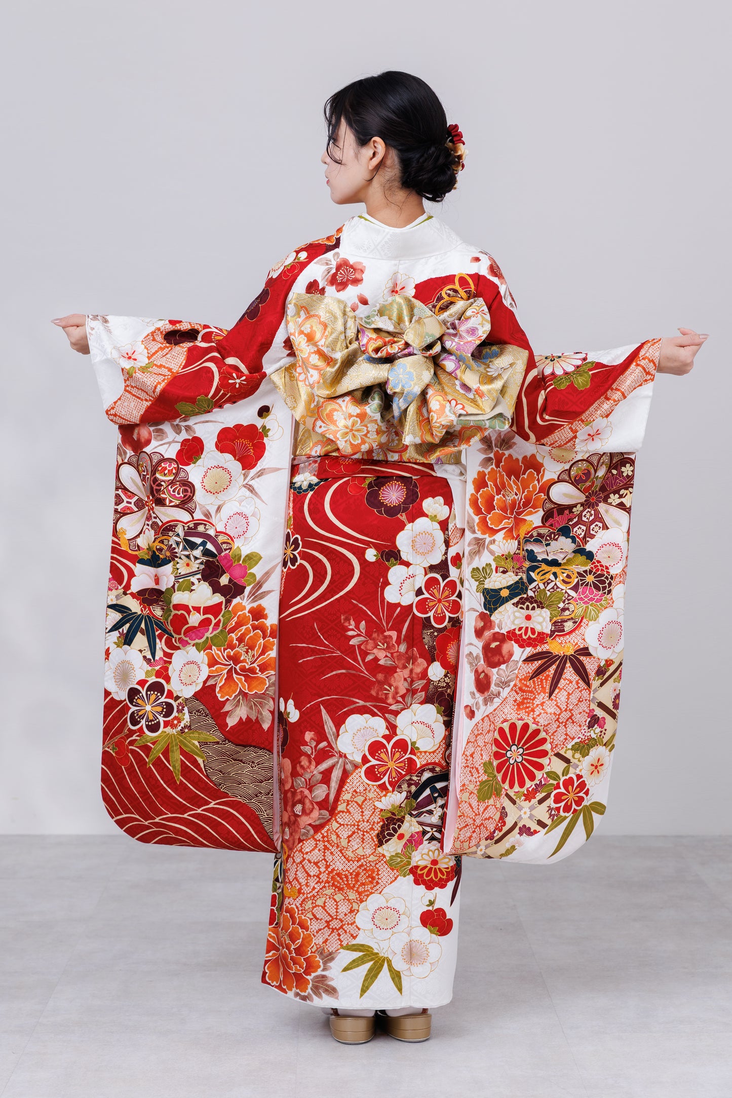 赤白　菊・梅・牡丹　正絹振袖【818】