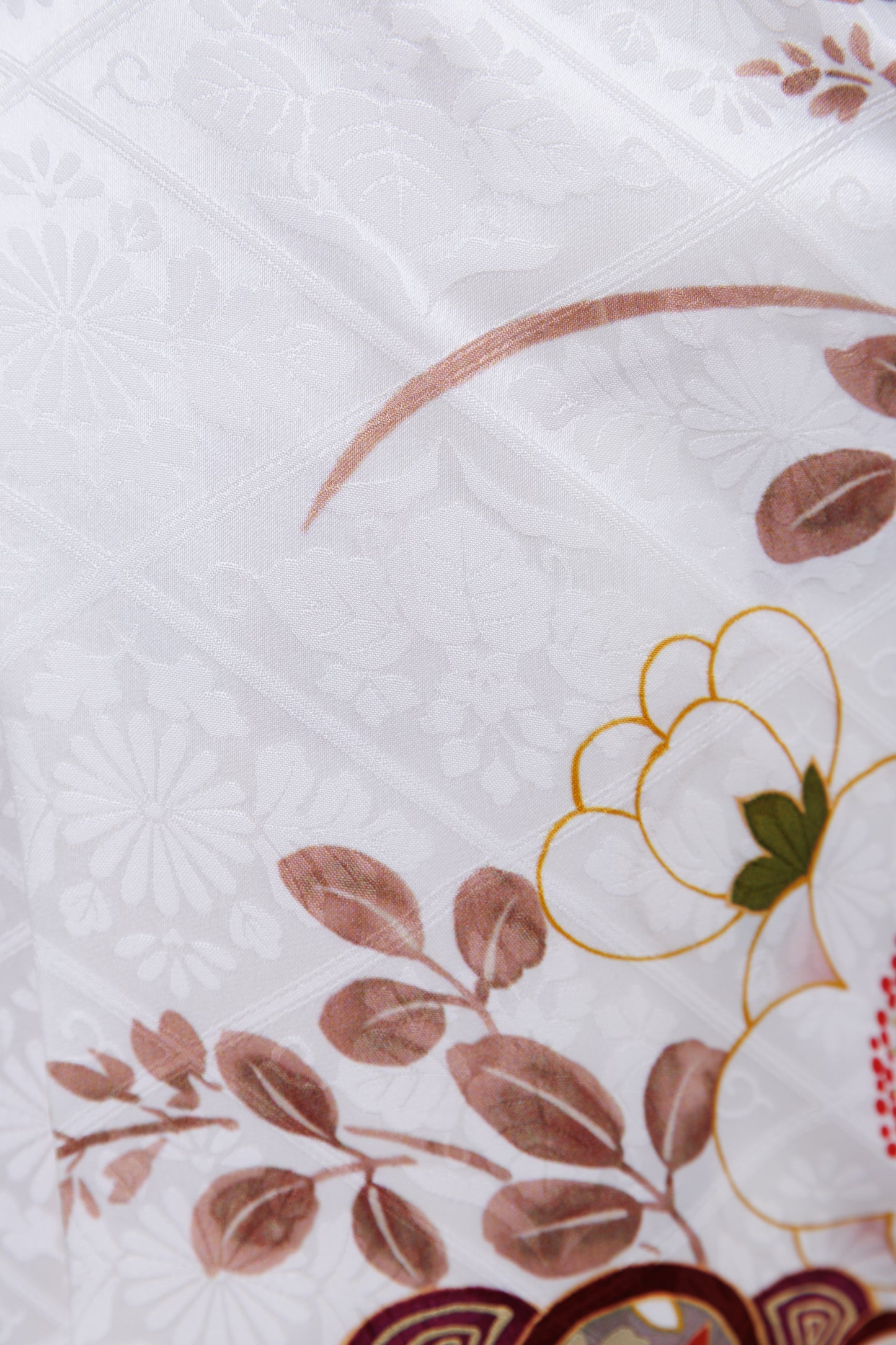 赤白　菊・梅・牡丹　正絹振袖【818】