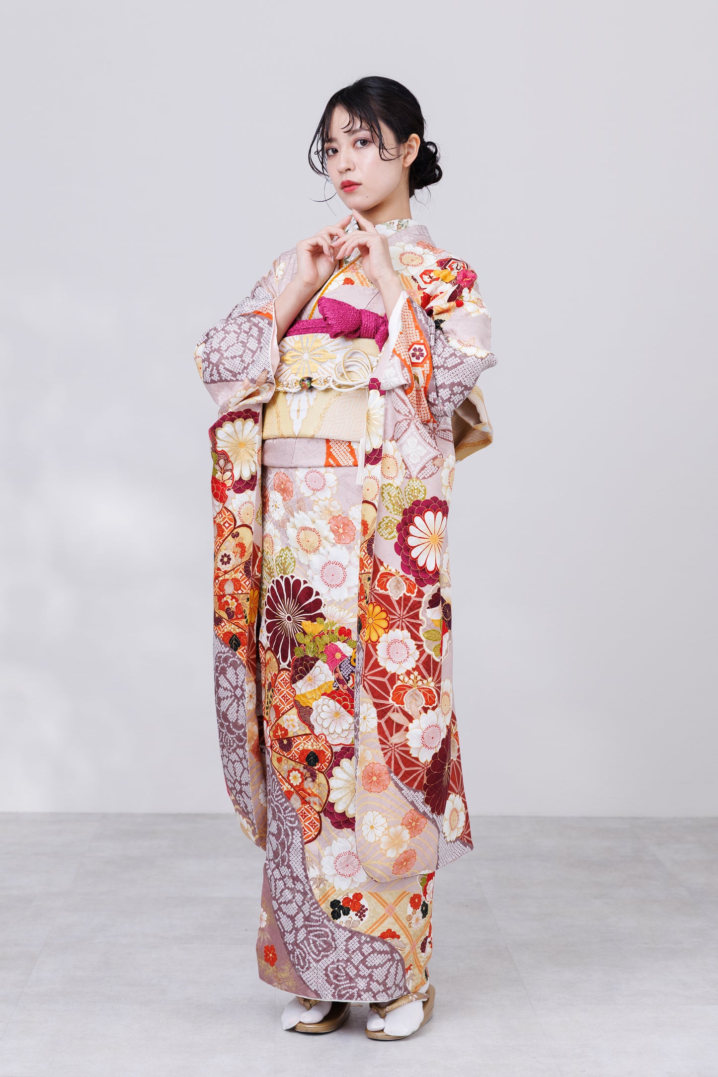 くすみピンク　丸菊　古典　正絹振袖【840】