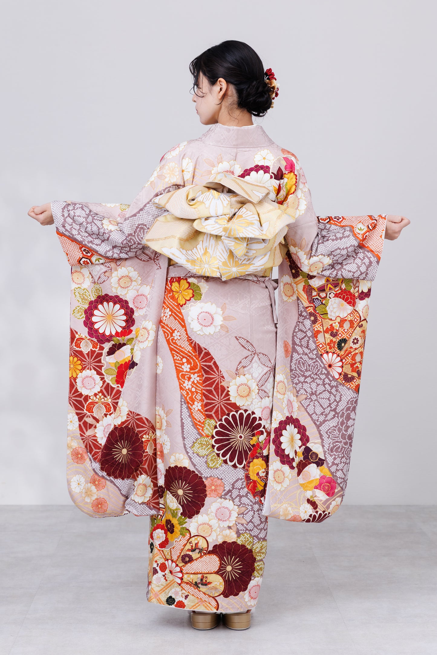 くすみピンク　丸菊　古典　正絹振袖【840】