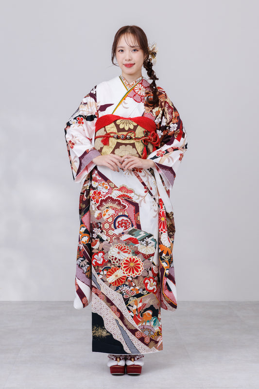 白地　鴛鴦　古典柄　正絹振袖【846】