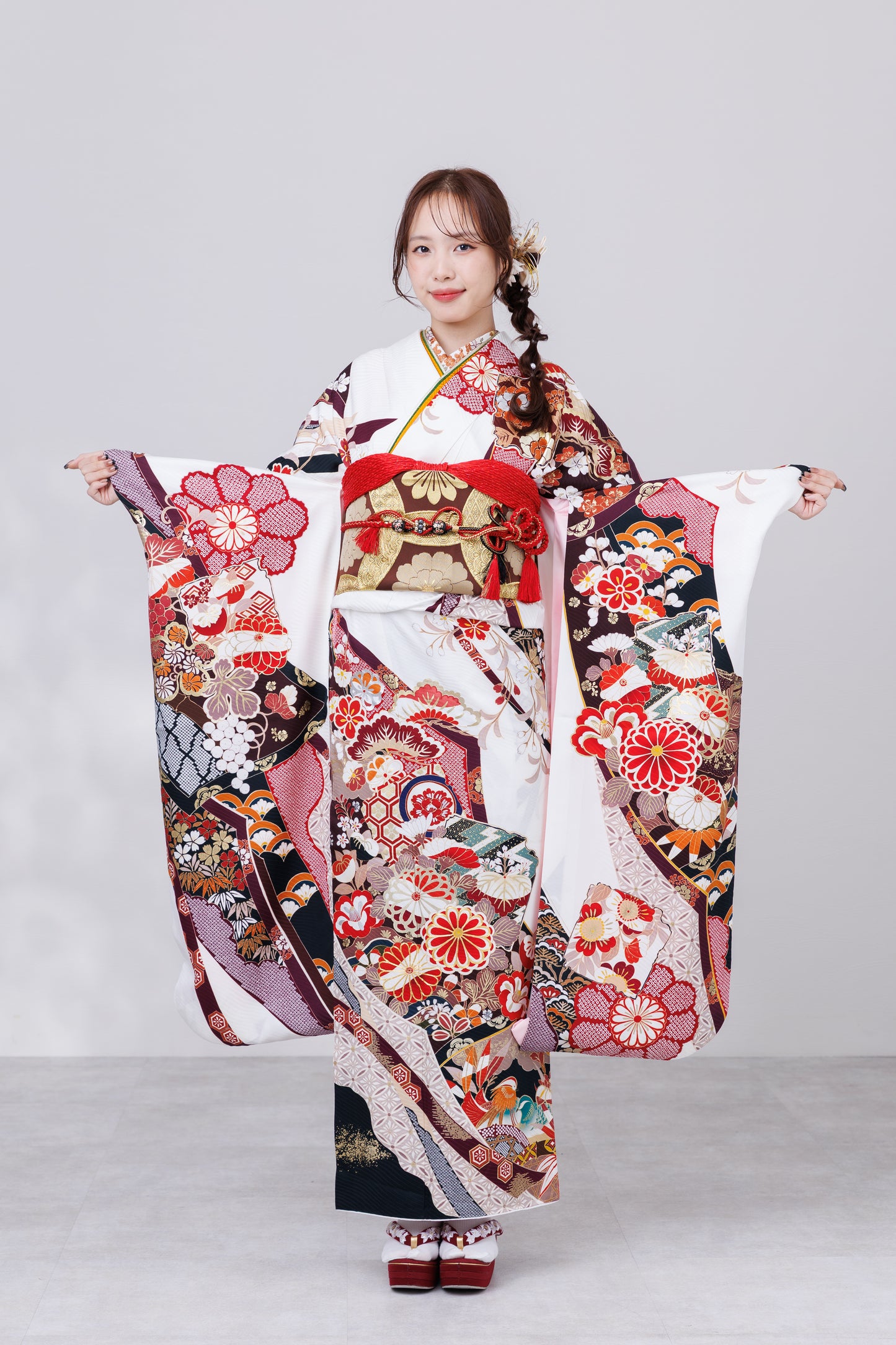 白地　鴛鴦　古典柄　正絹振袖【846】