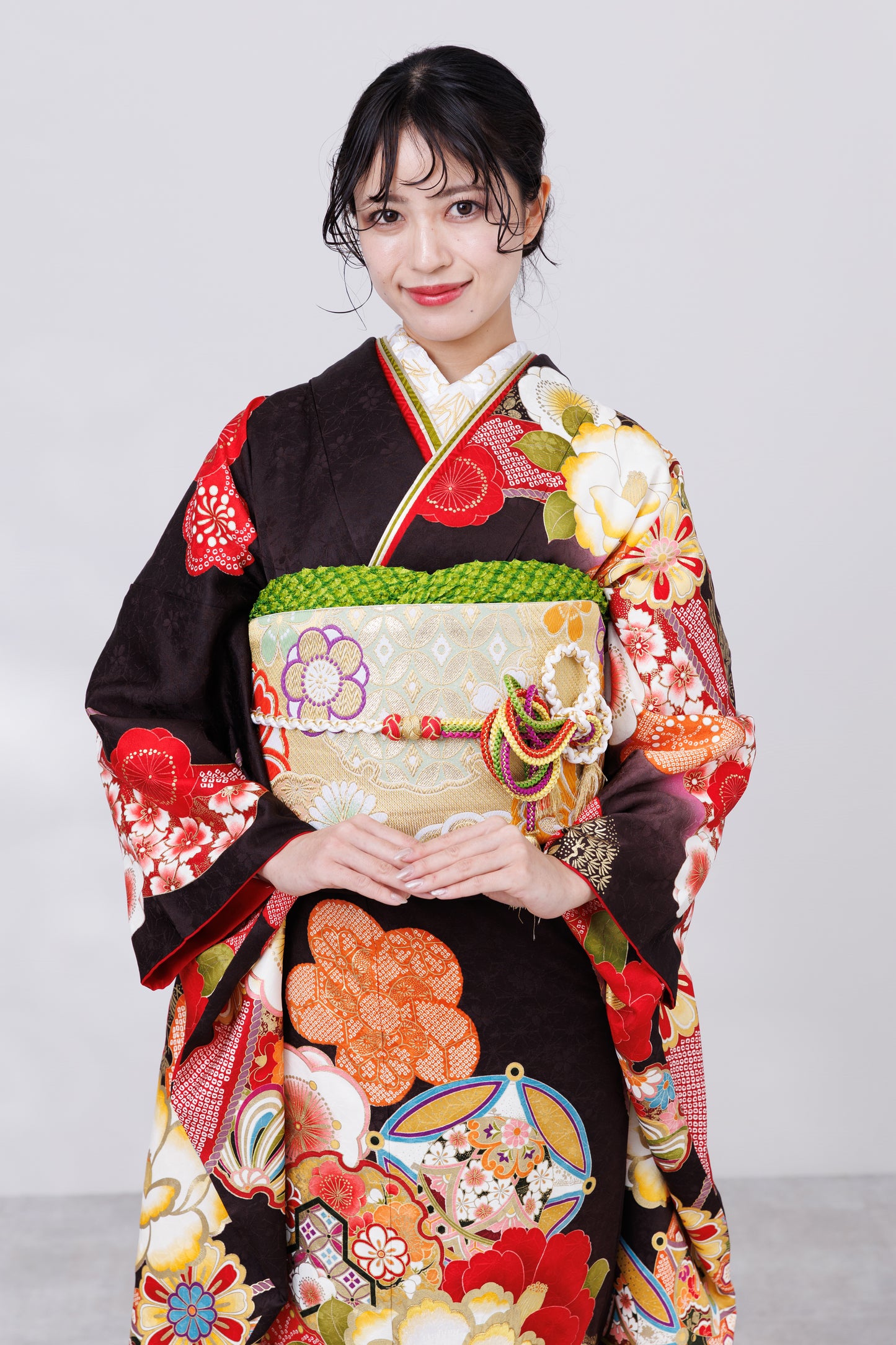 茶色地　椿・桜　鹿の子柄　正絹振袖【843】