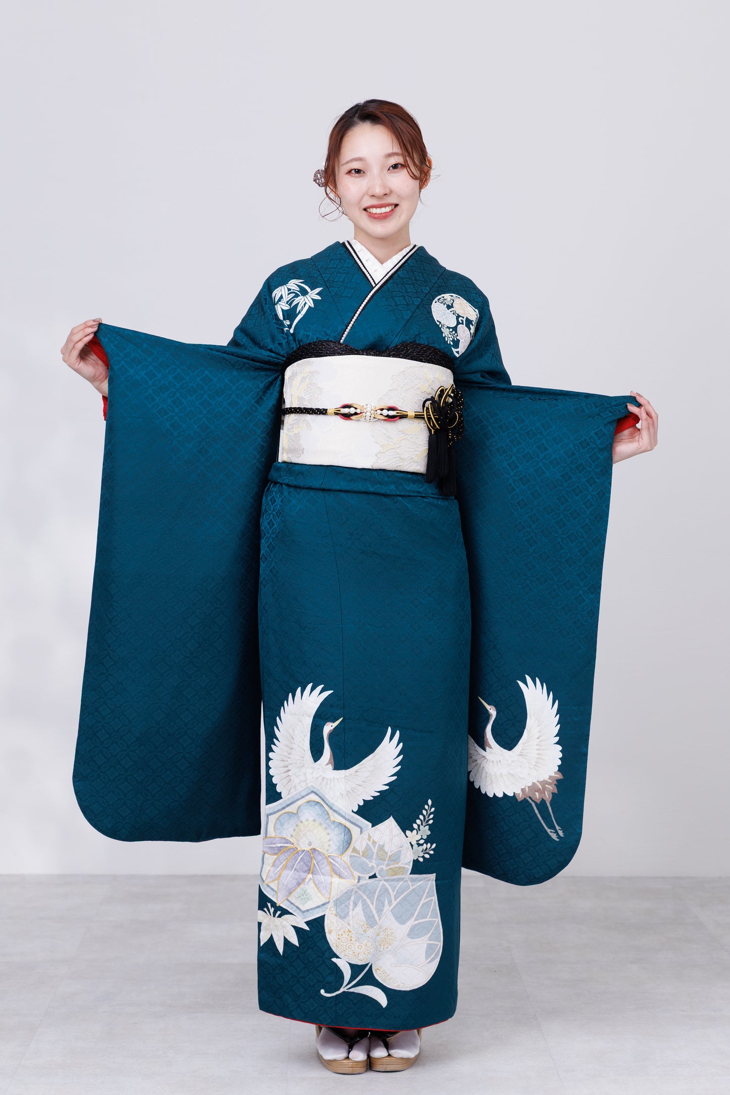 青緑地　鶴　正絹振袖【807】BB