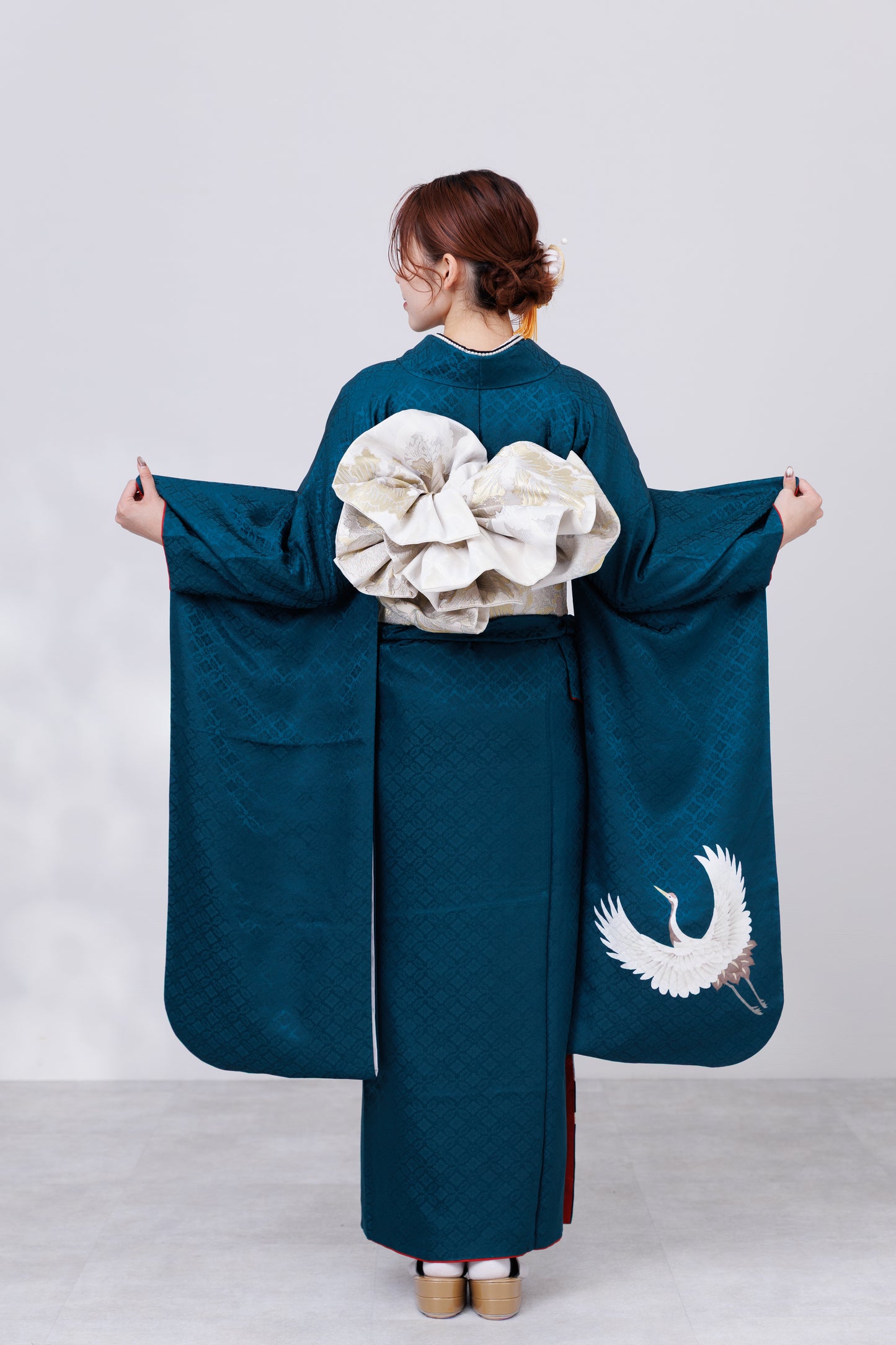 青緑地　鶴　正絹振袖【807】BB