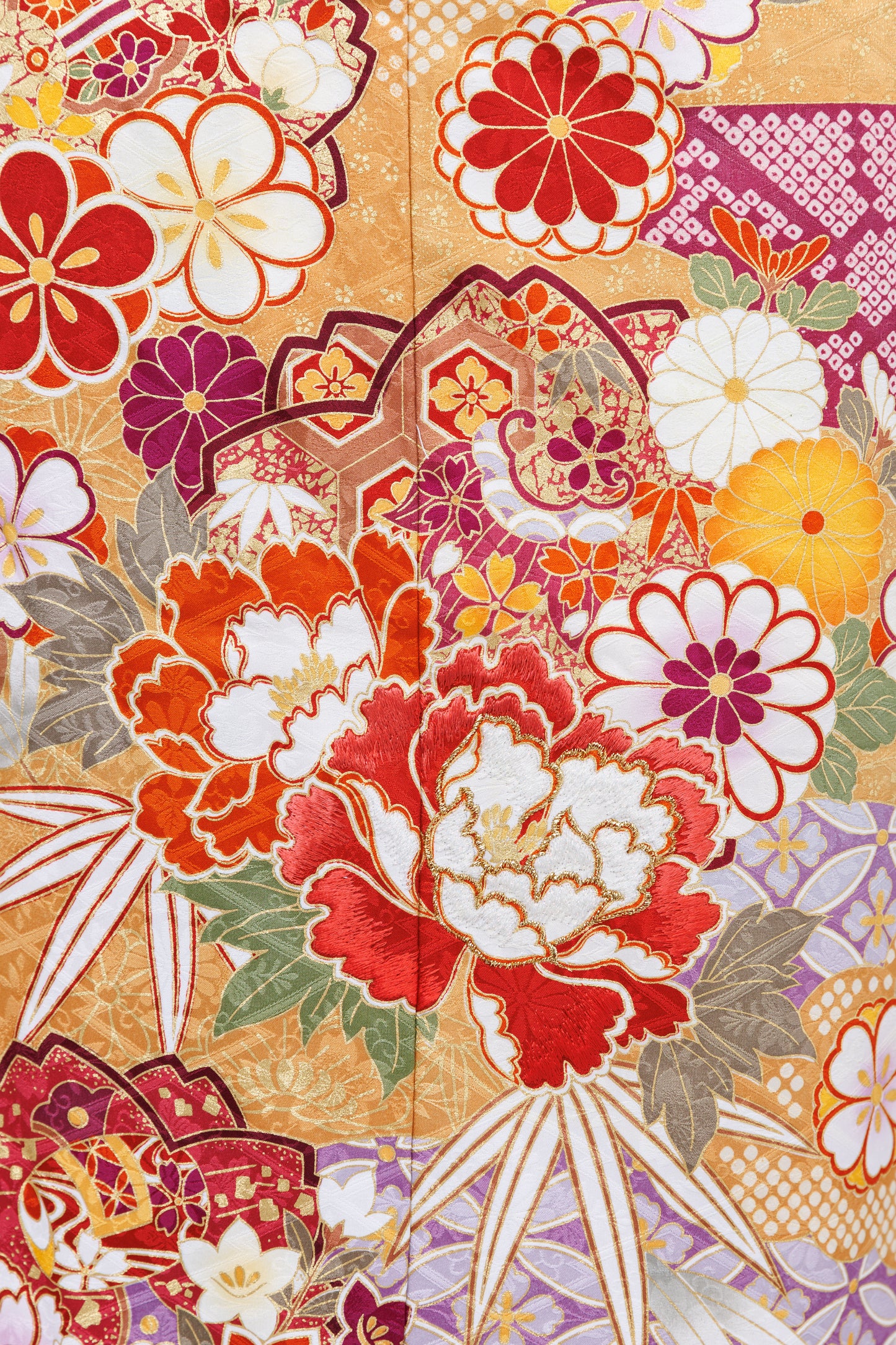 緑地　牡丹・桜・菊　正絹振袖【812】