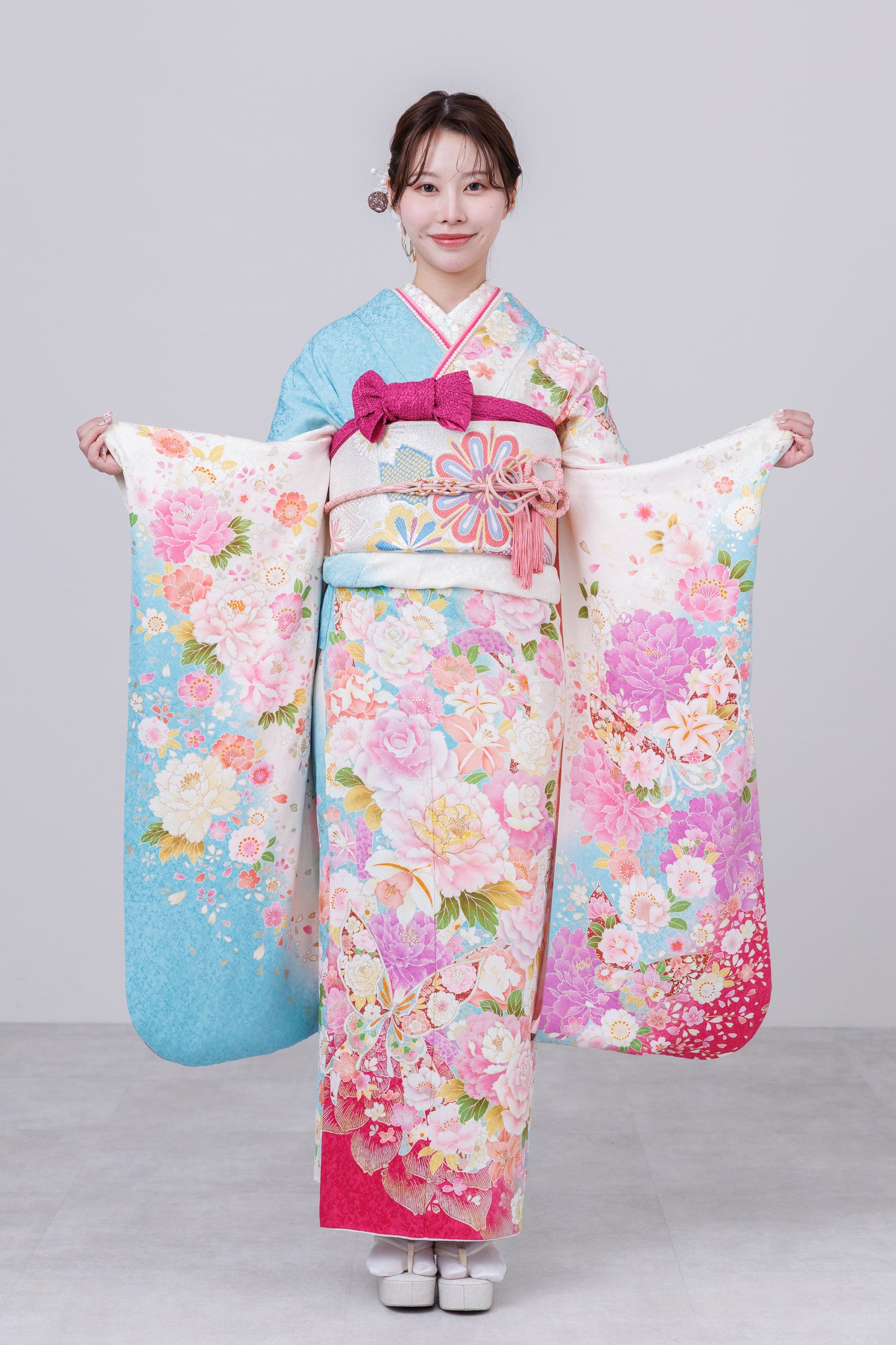 白地　薔薇・桜　正絹振袖【839】