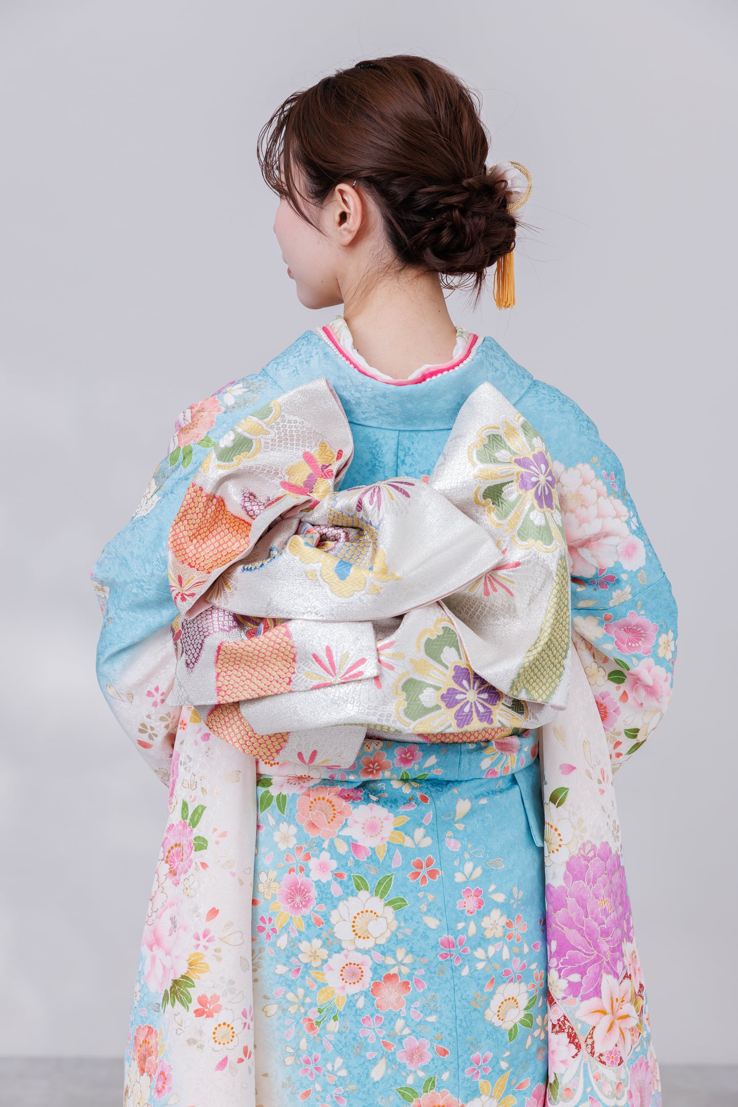 白地　薔薇・桜　正絹振袖【839】