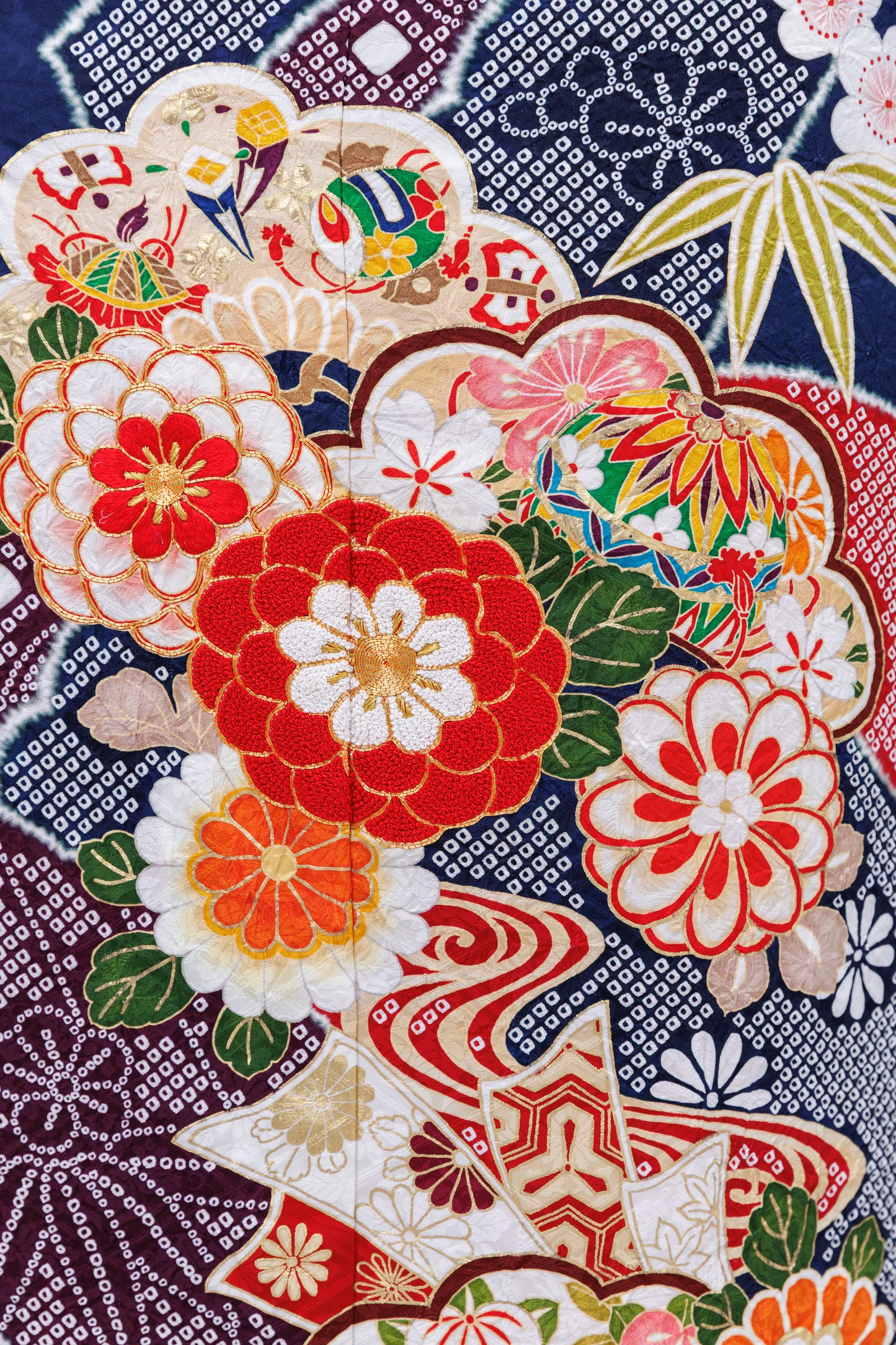 紺地　丸菊　しぼり　正絹振袖【811】