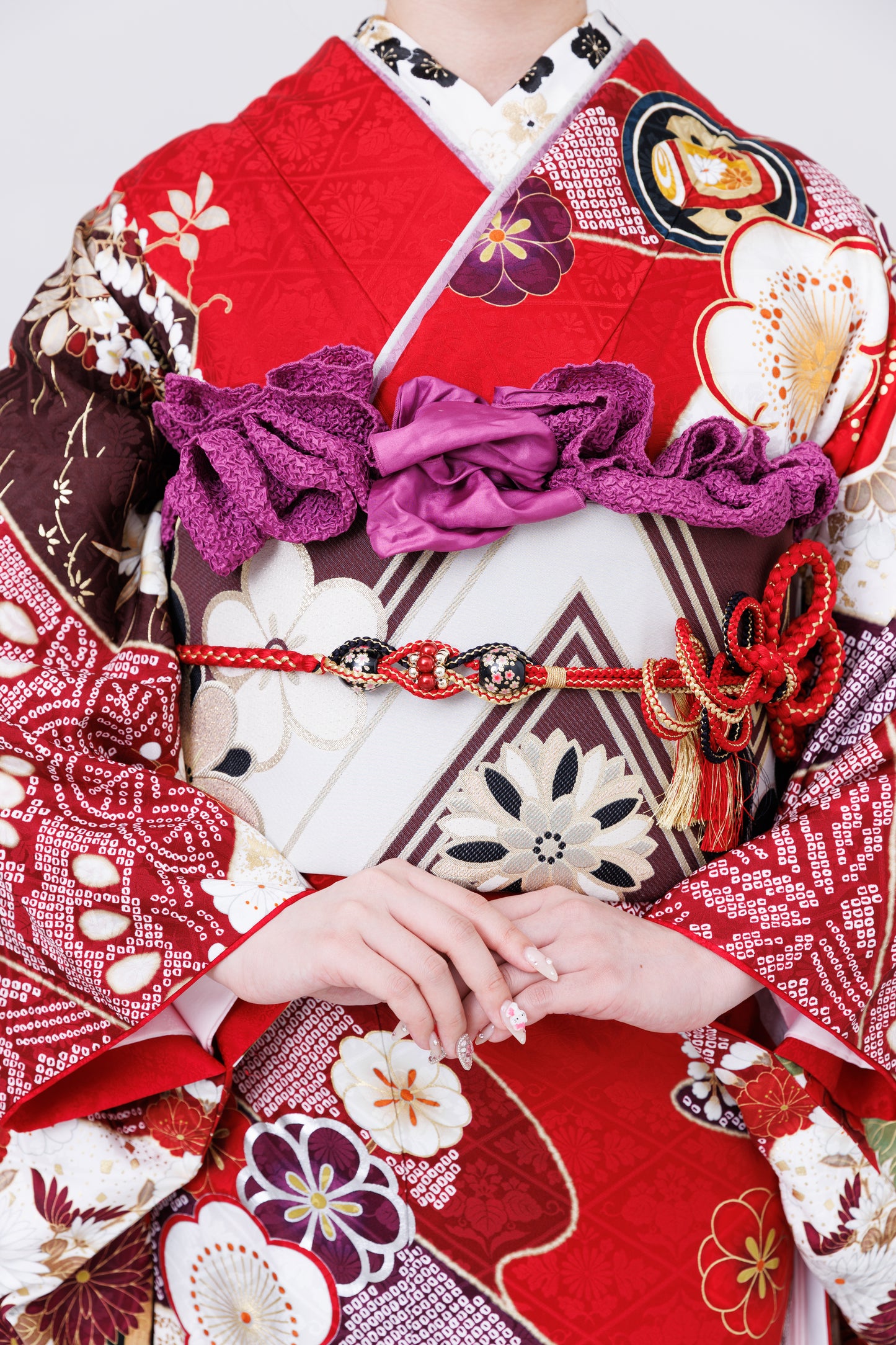 赤地　赤白黒梅　鹿の子柄　正絹振袖【835】