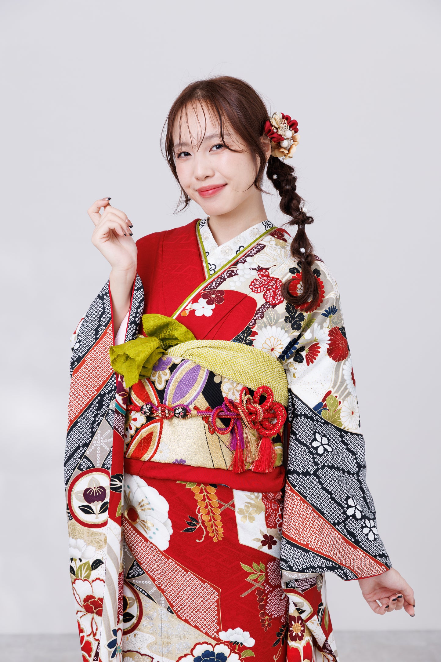 赤地　牡丹・桜　鹿の子柄　正絹振袖【831】